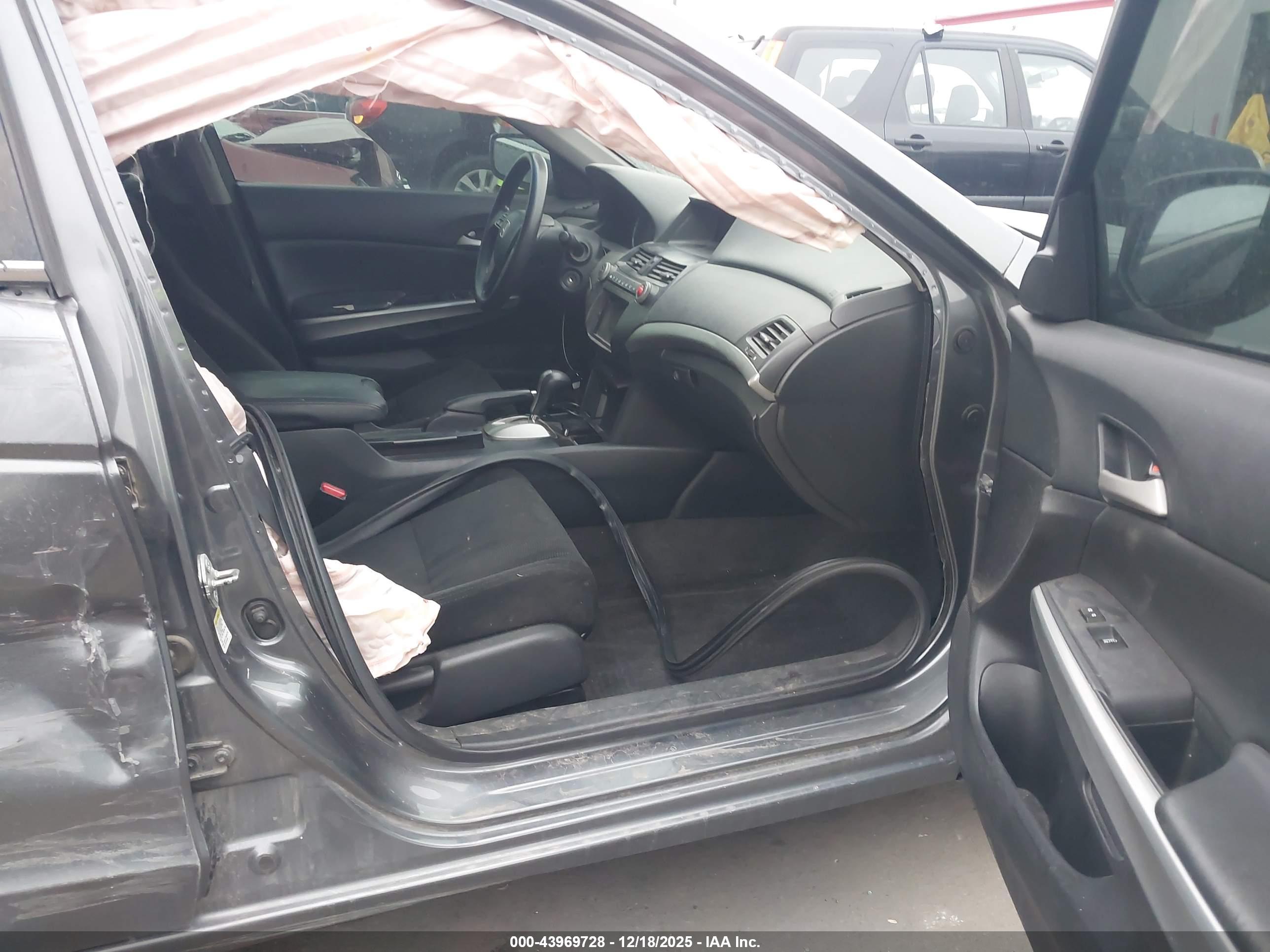 HONDA ACCORD image 5