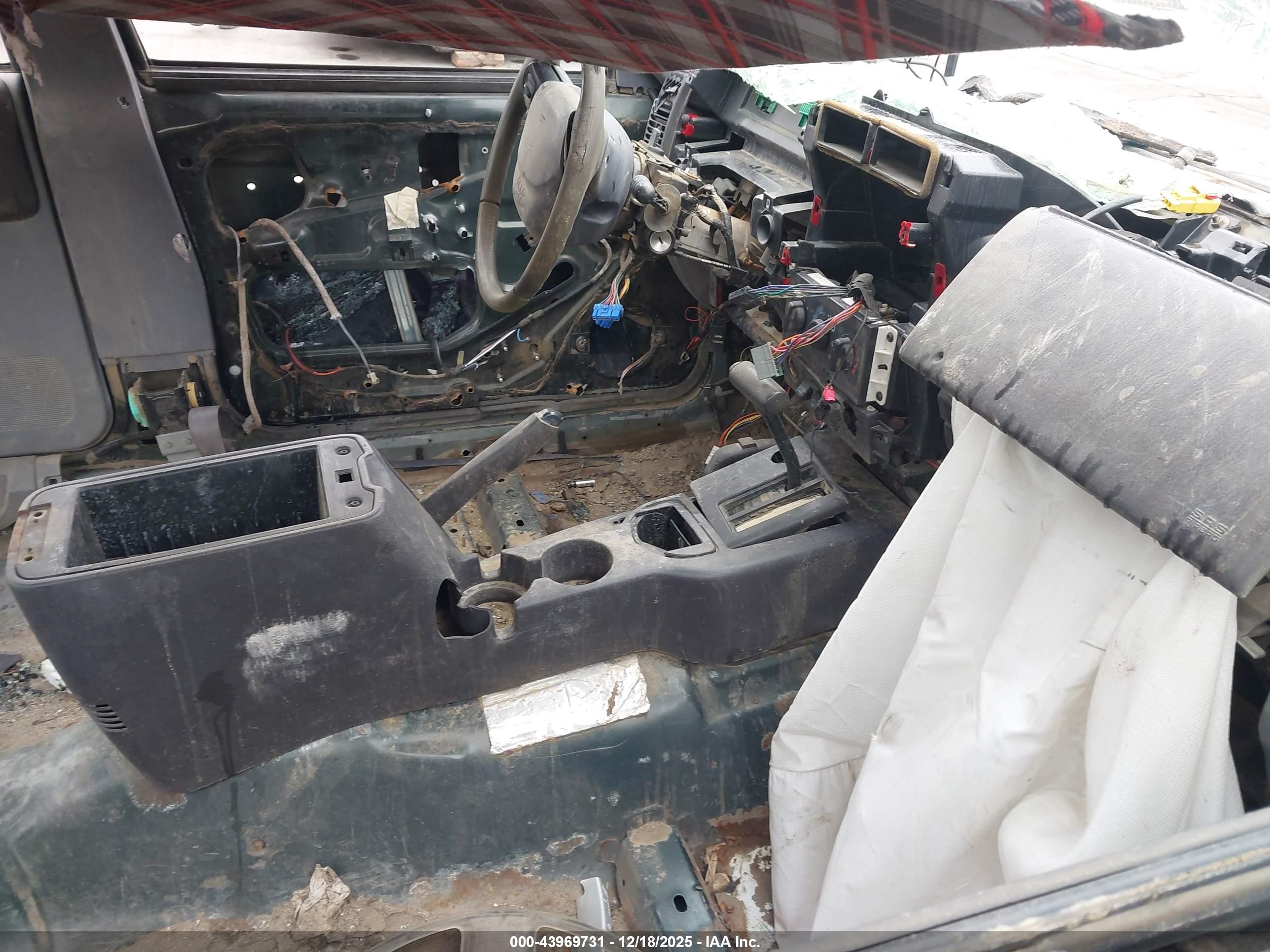 JEEP CHEROKEE image 5