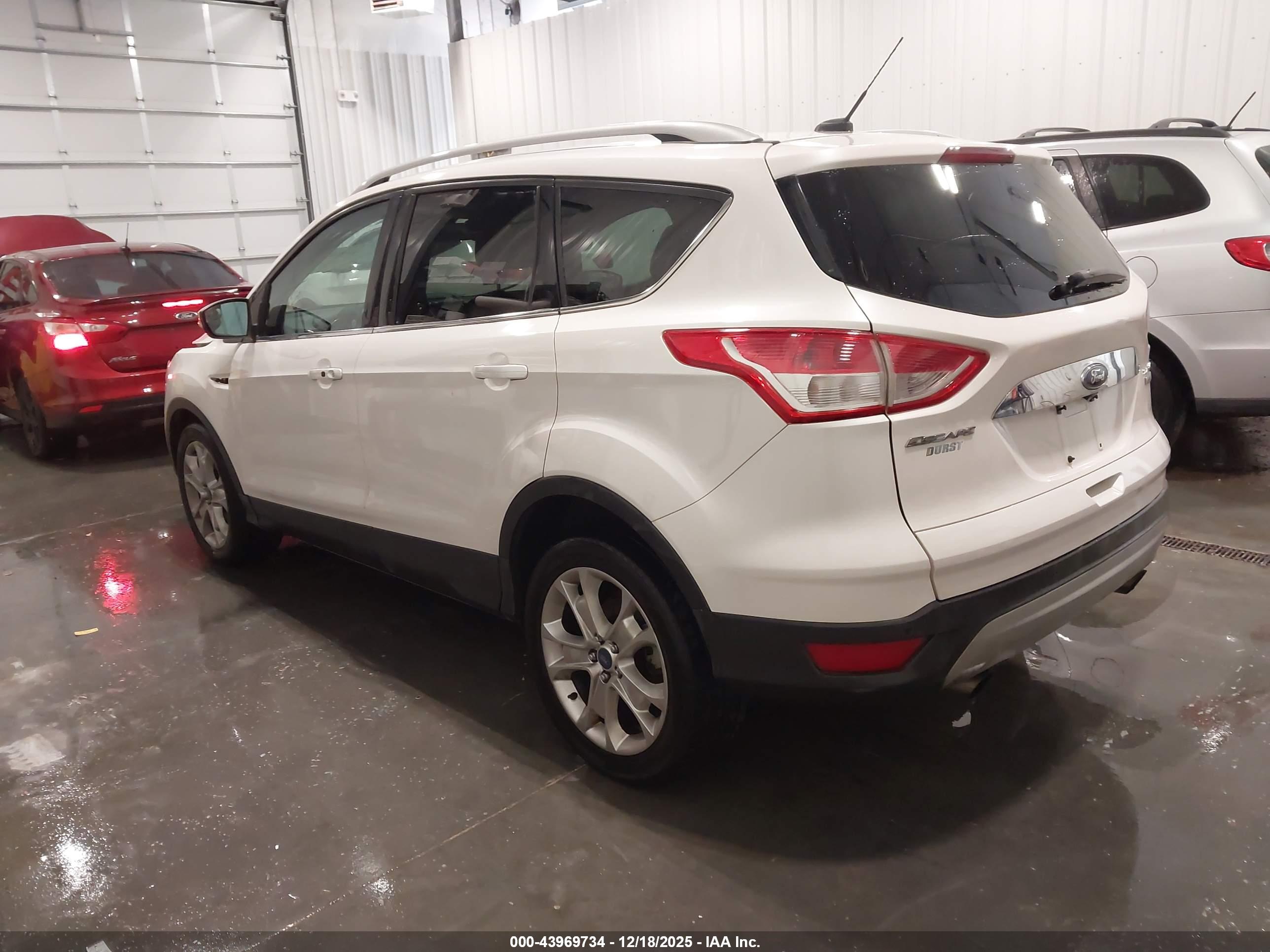 FORD ESCAPE image 3