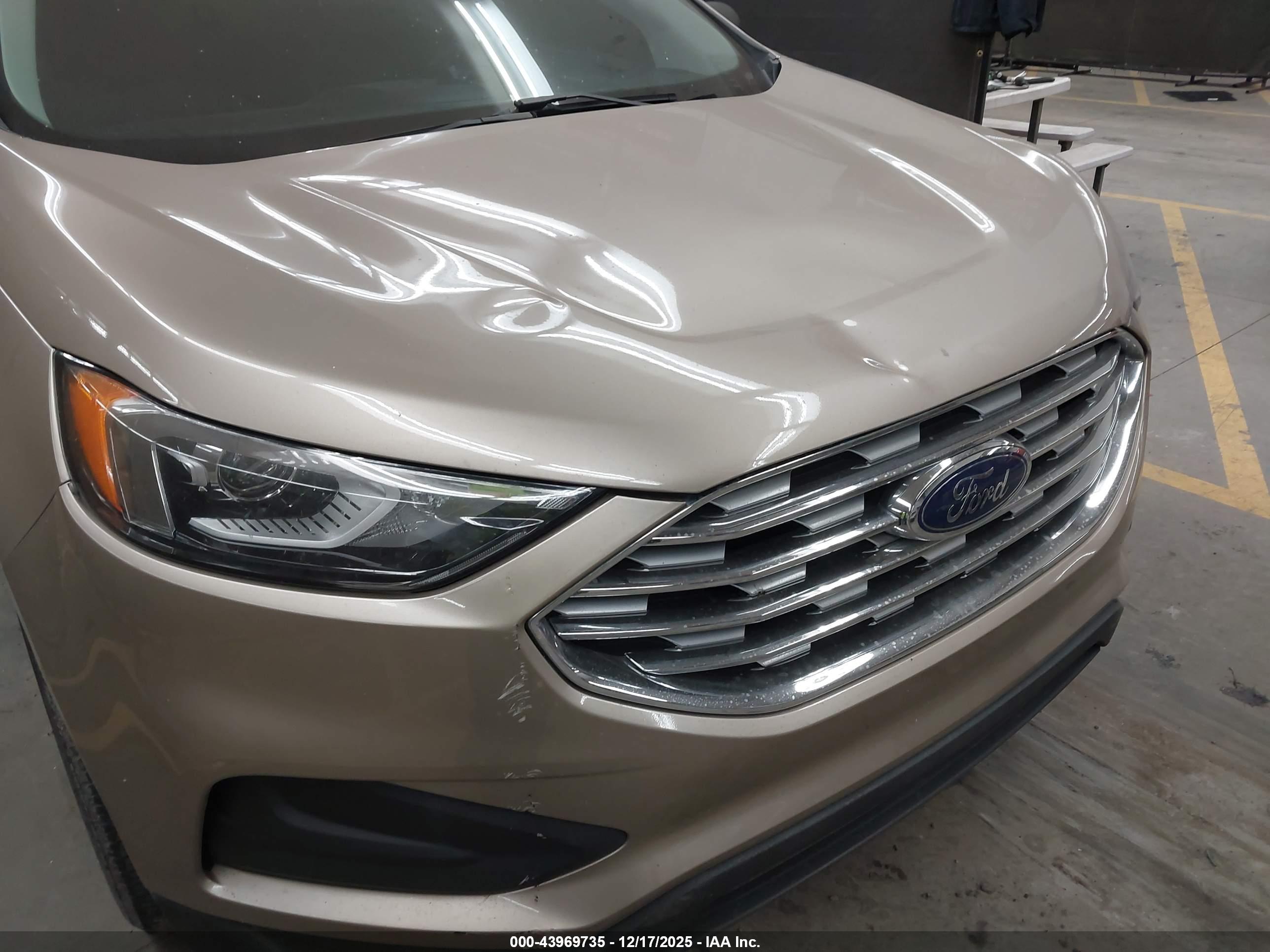 FORD EDGE image 6