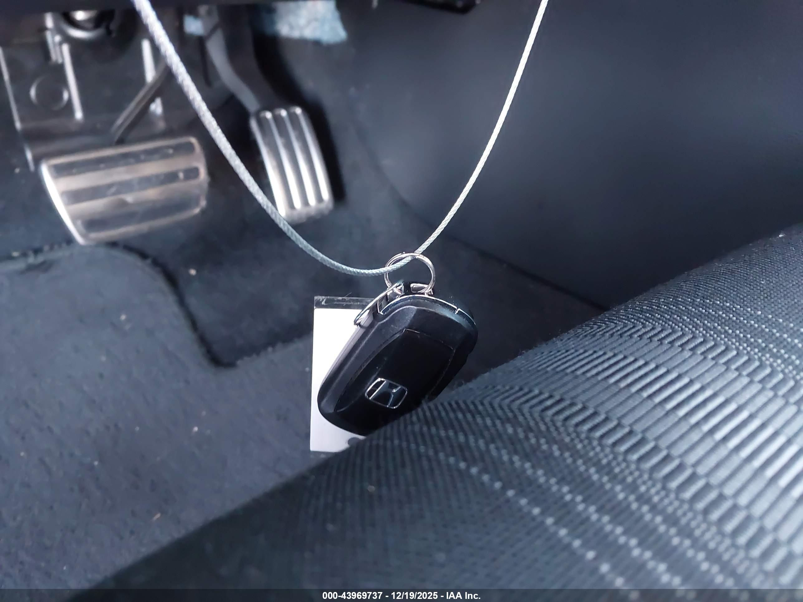 HONDA CIVIC image 11