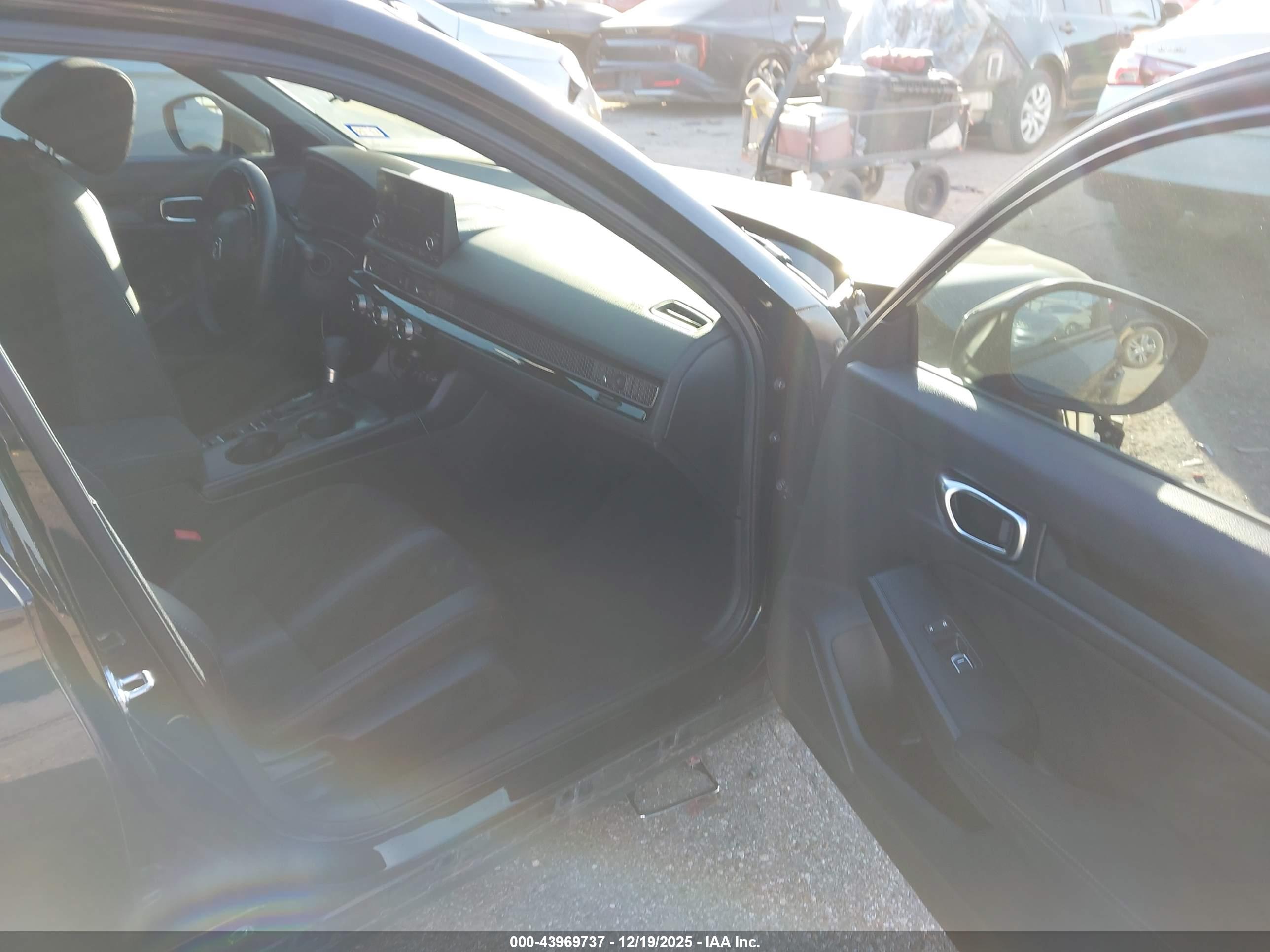 HONDA CIVIC image 5