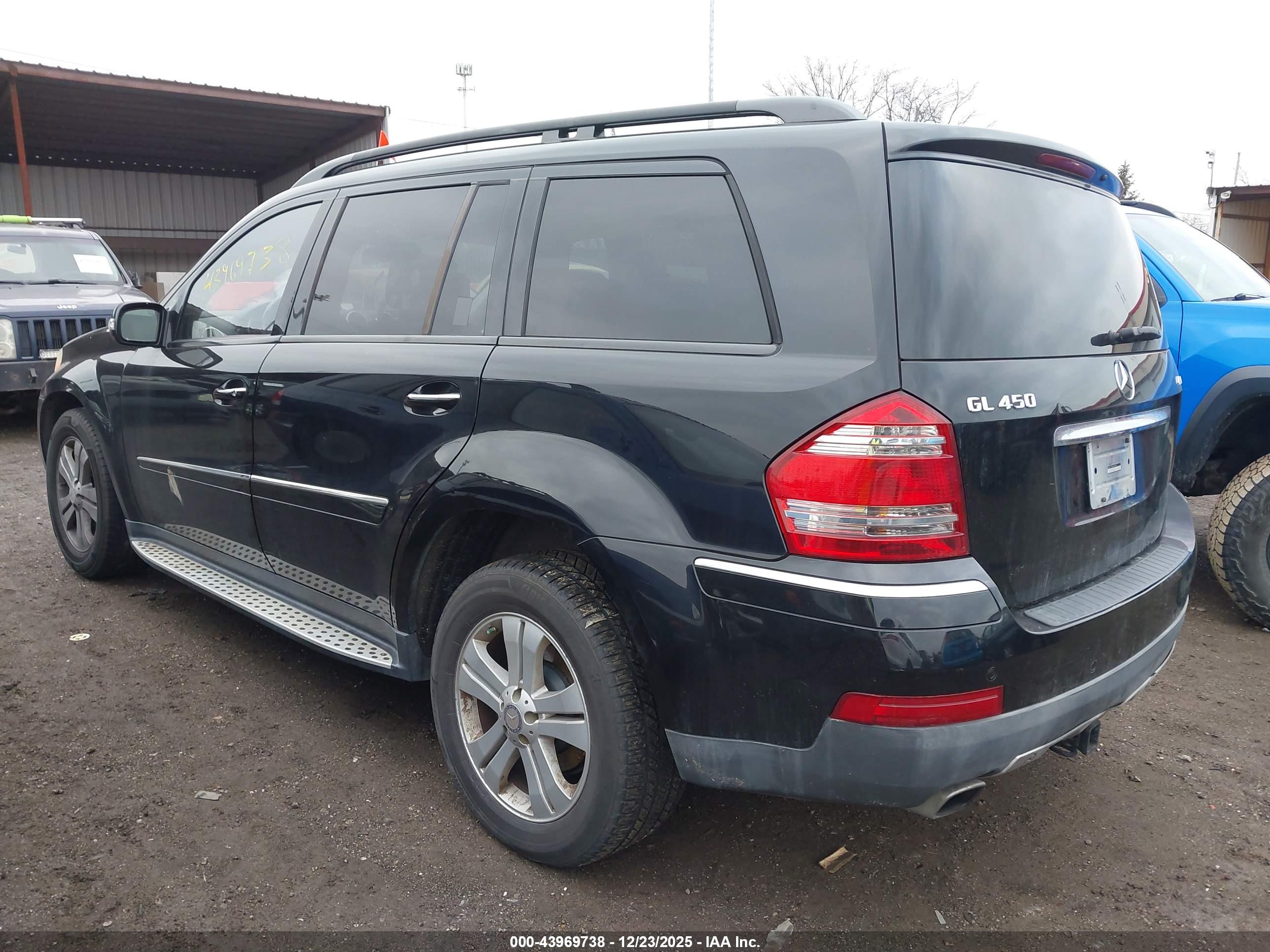 MERCEDES-BENZ GL image 3