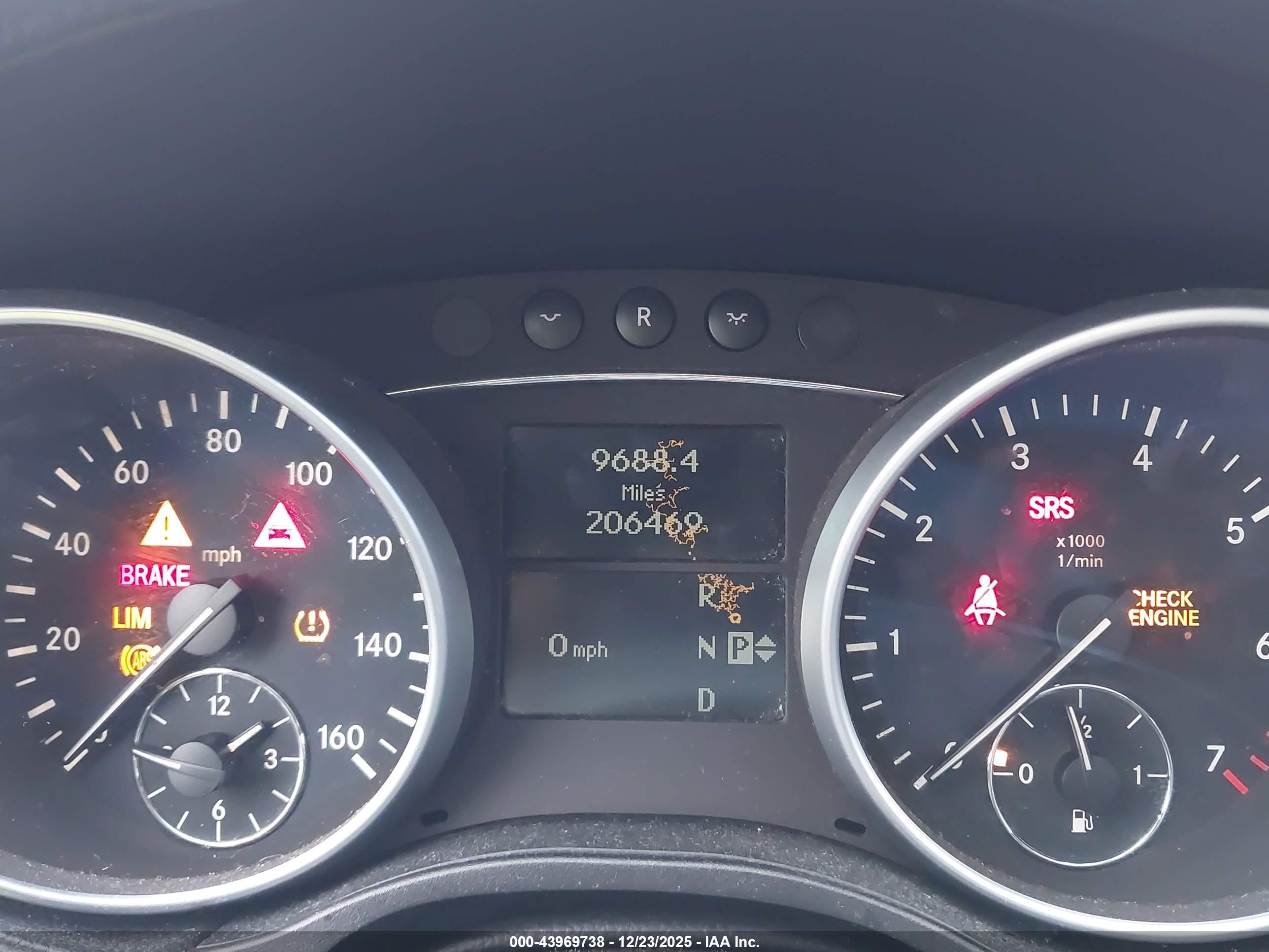 MERCEDES-BENZ GL image 7