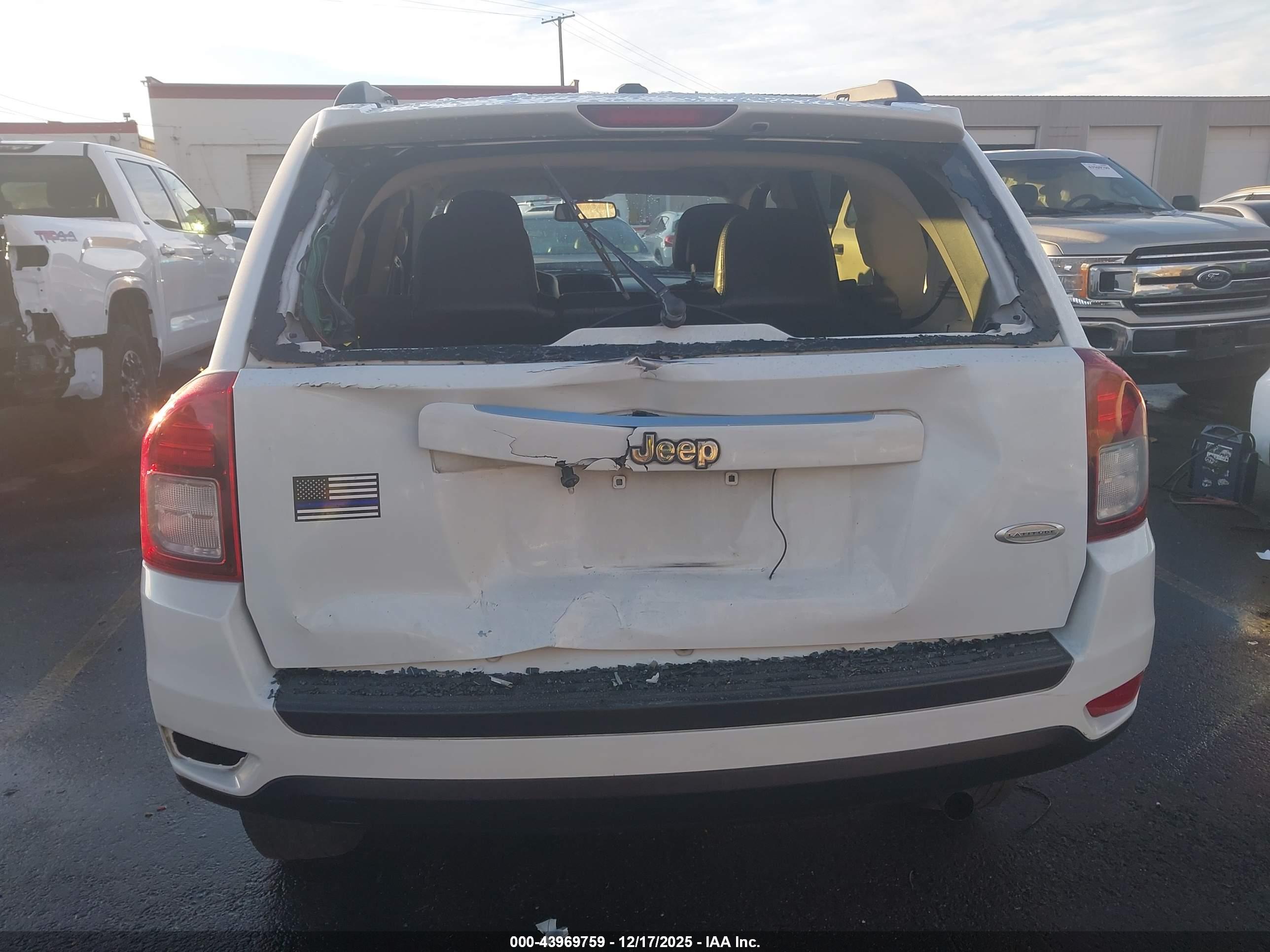 JEEP COMPASS image 6