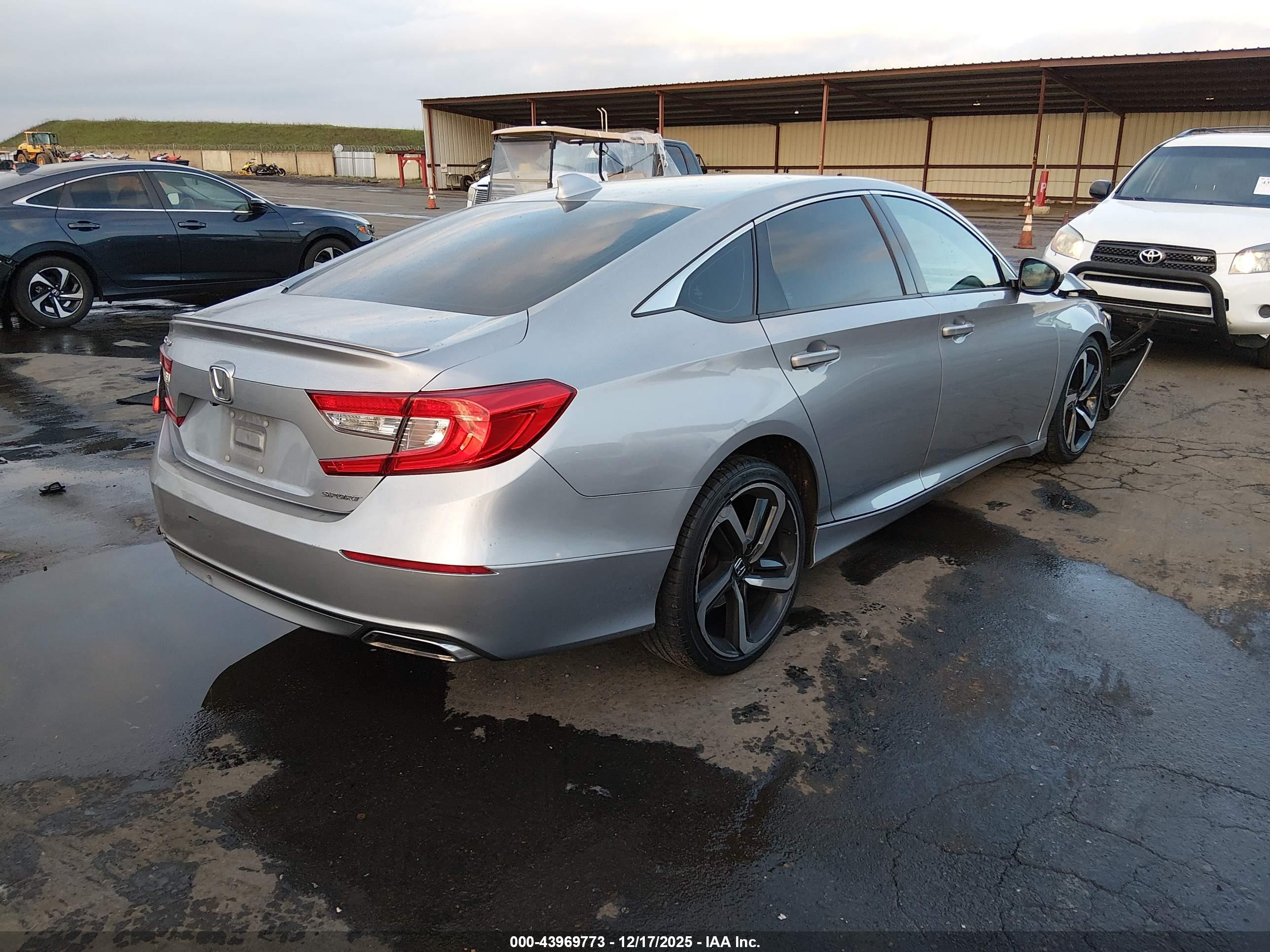 HONDA ACCORD image 4
