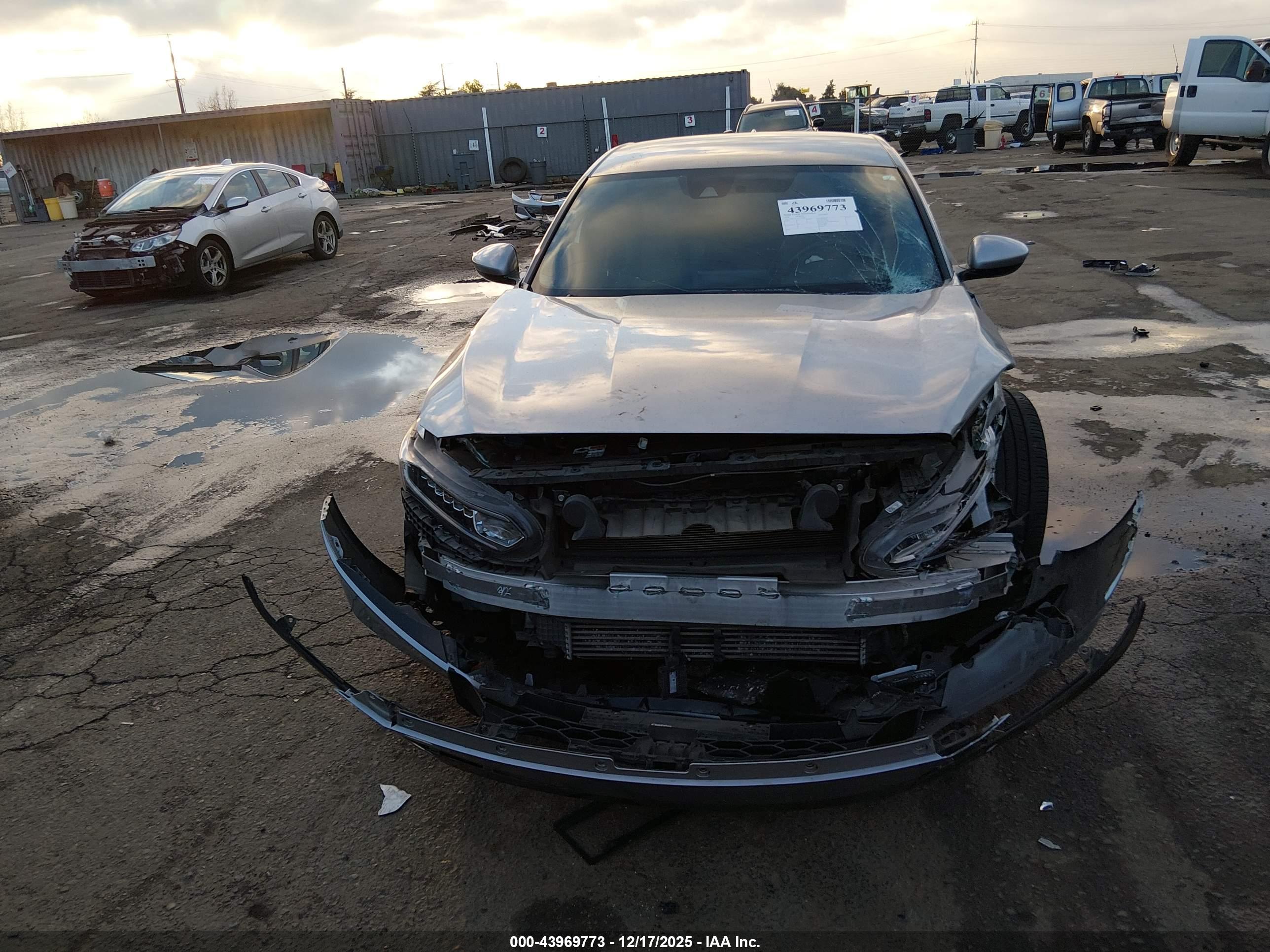 HONDA ACCORD image 6