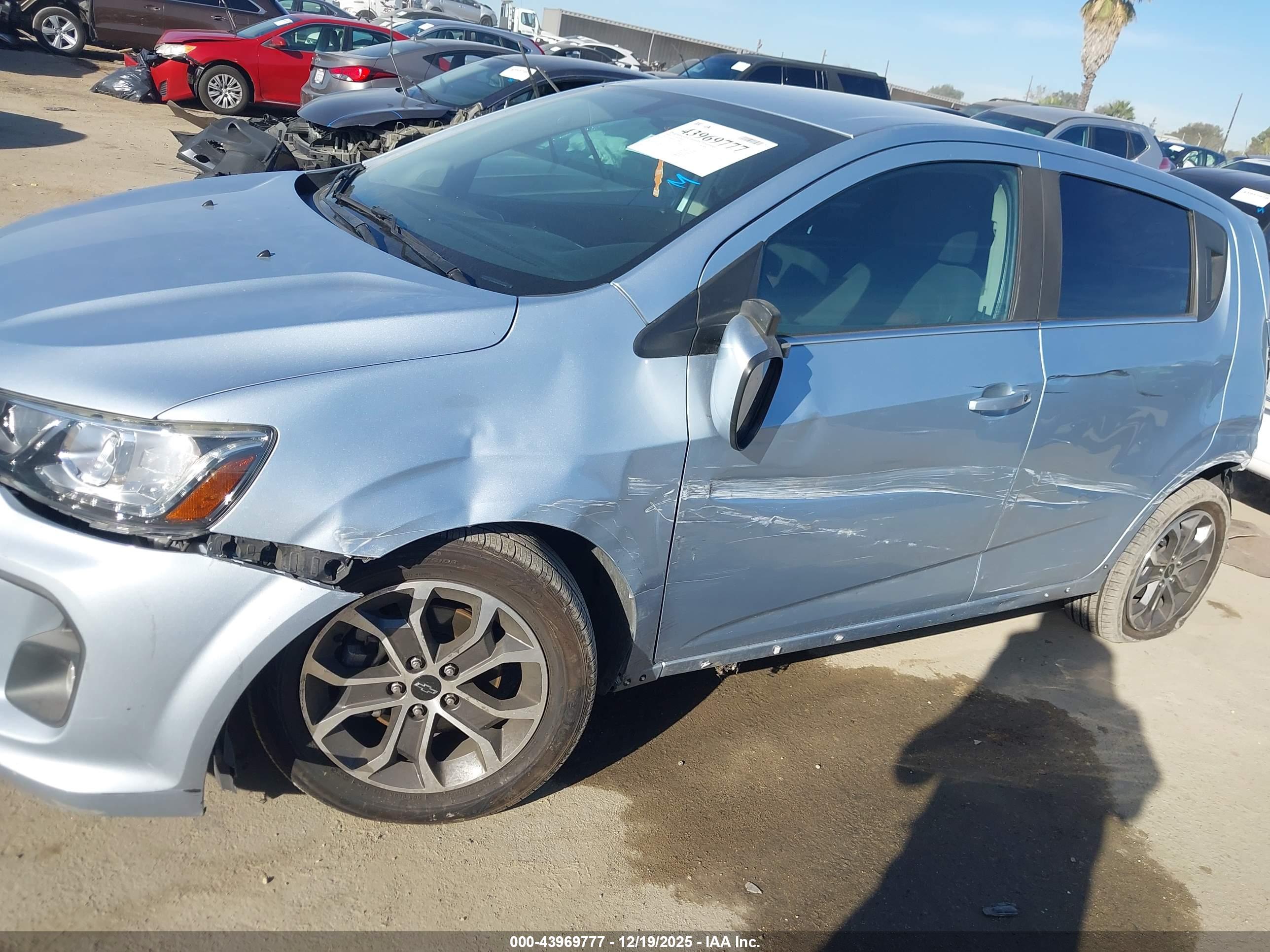 CHEVROLET SONIC image 6