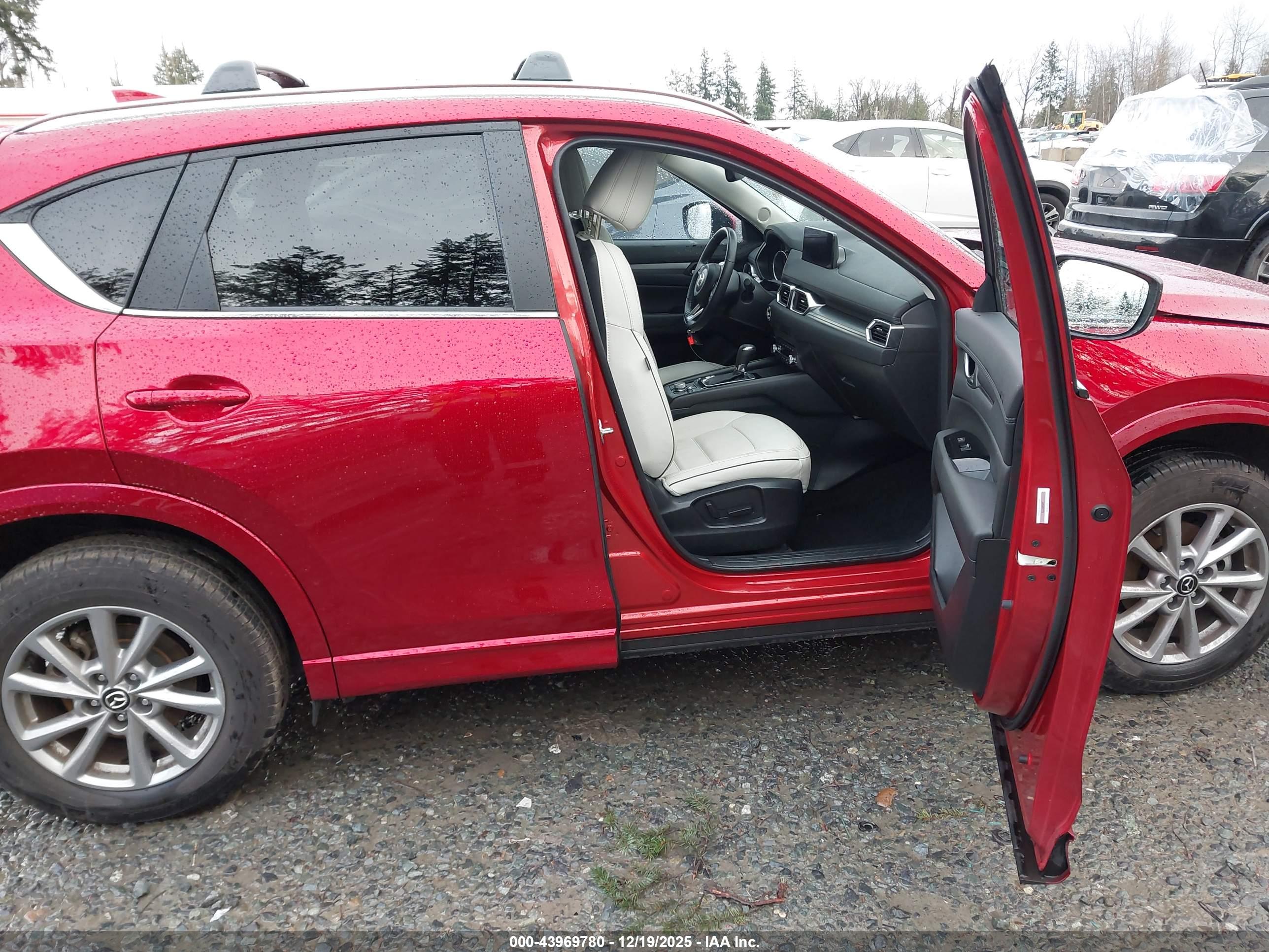 MAZDA CX-5 image 5