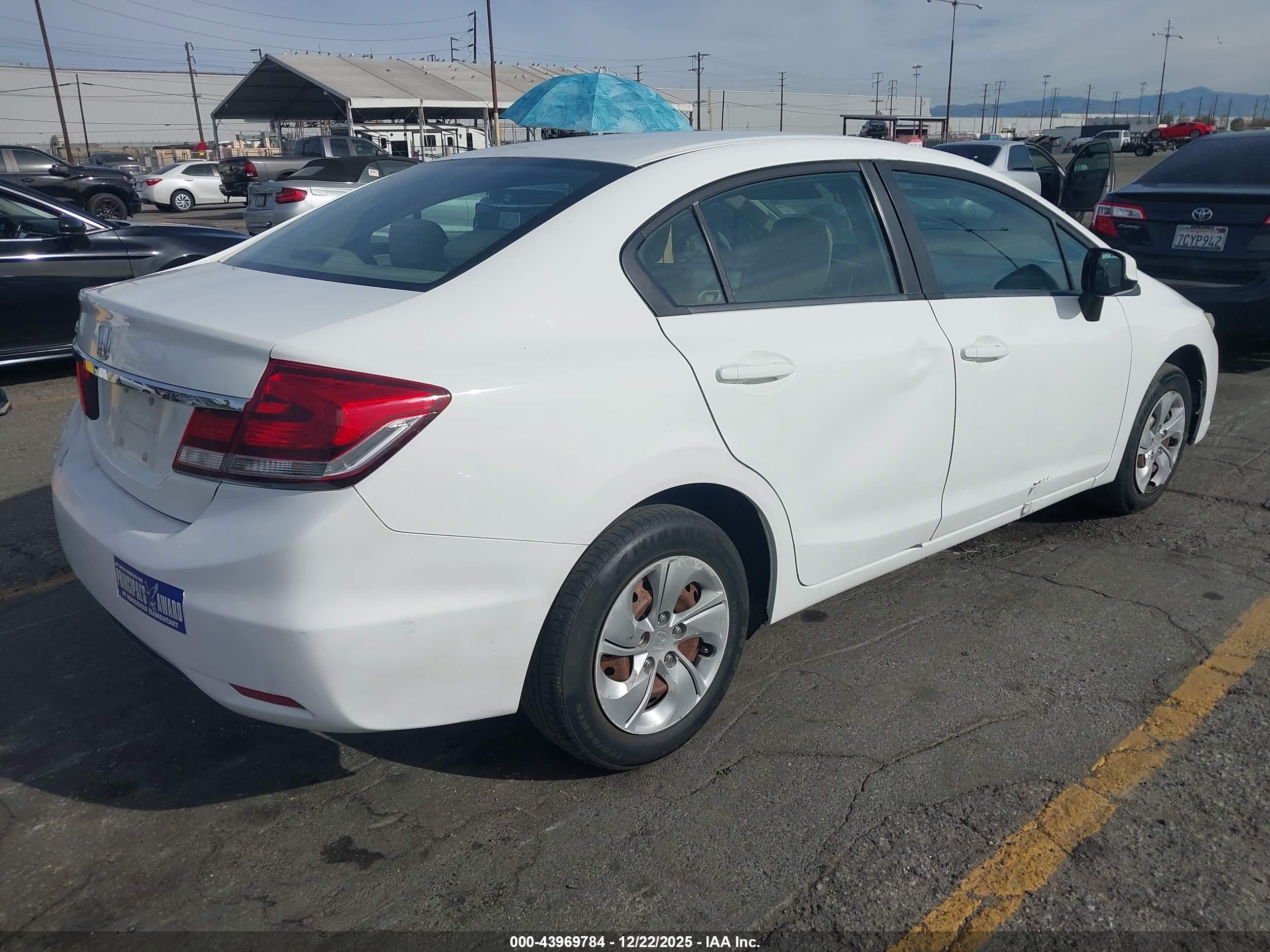 HONDA CIVIC image 4
