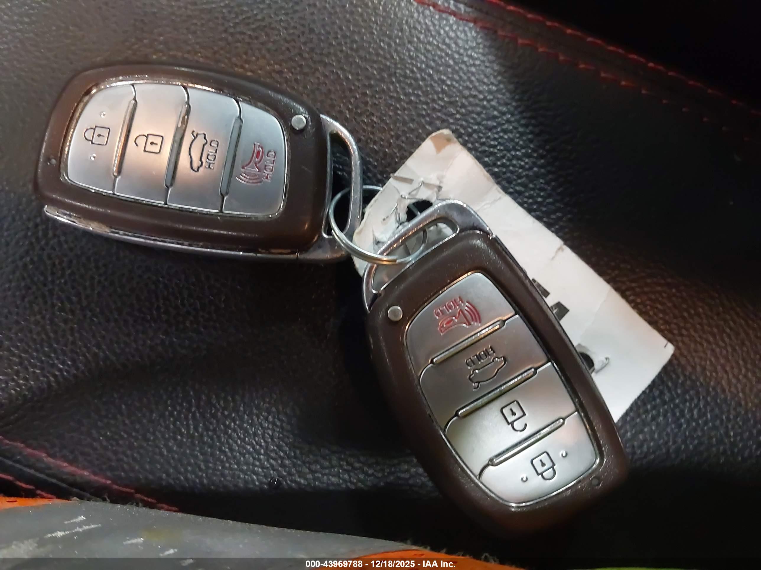 HYUNDAI ELANTRA image 11