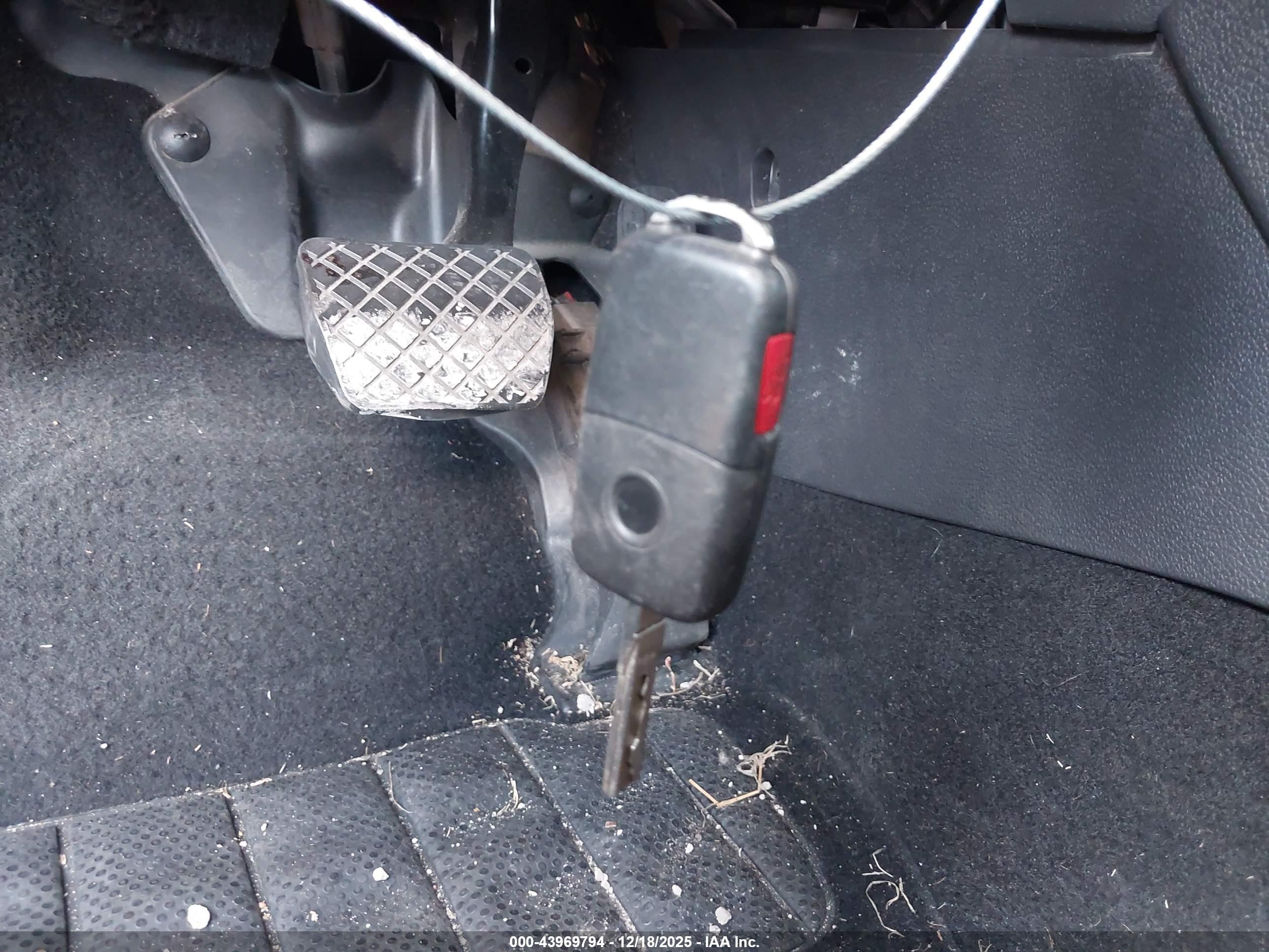 VOLKSWAGEN GOLF image 11