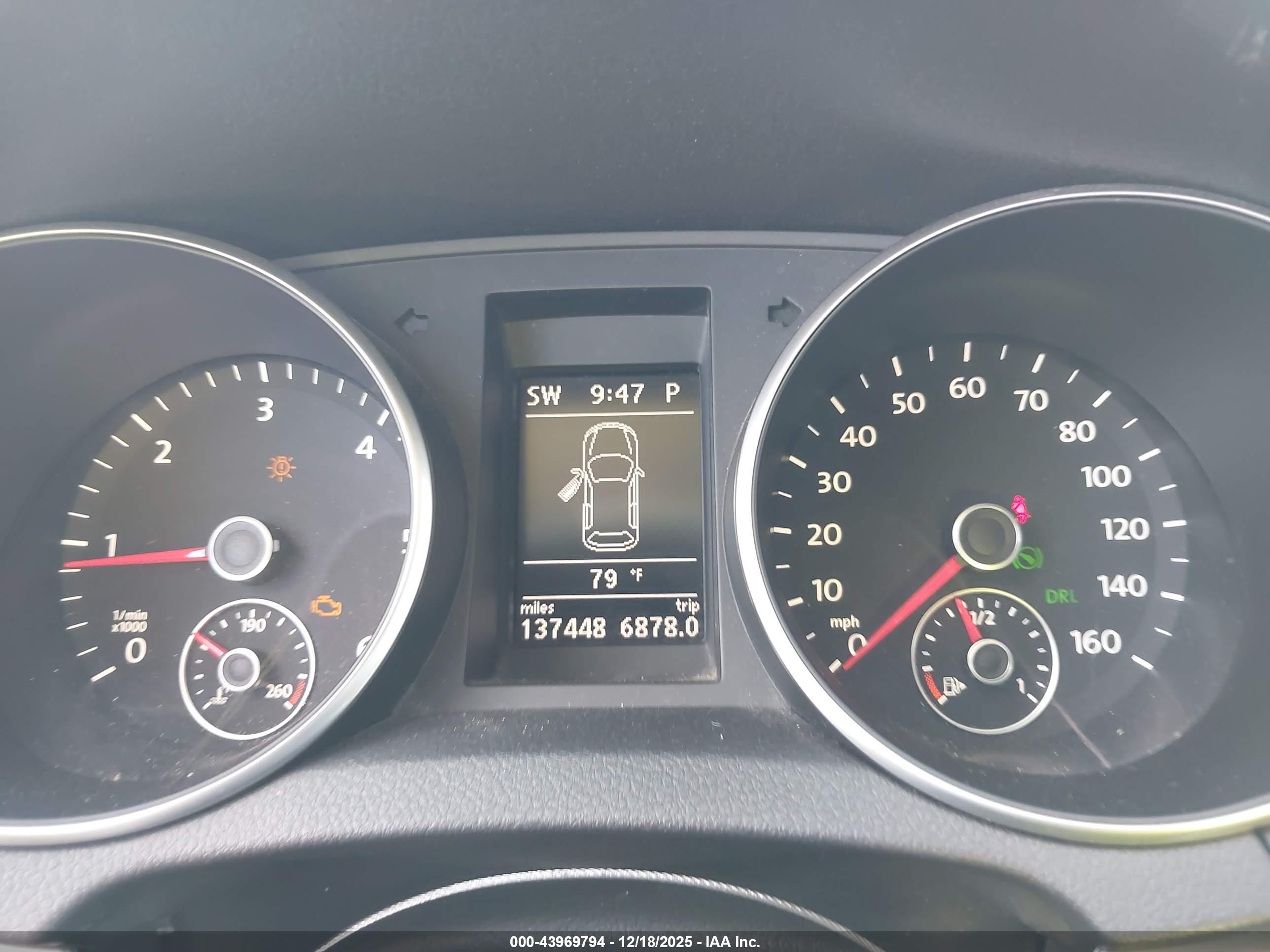 VOLKSWAGEN GOLF image 7