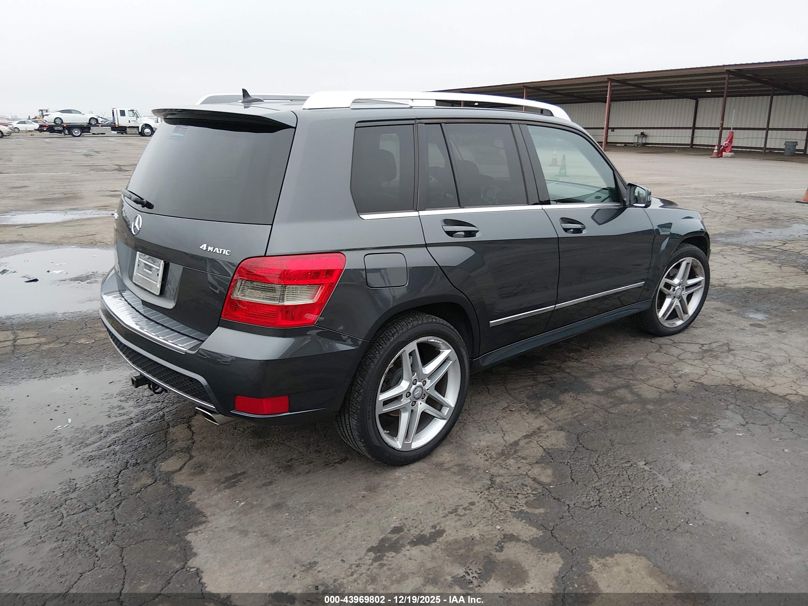 MERCEDES-BENZ GLK image 4