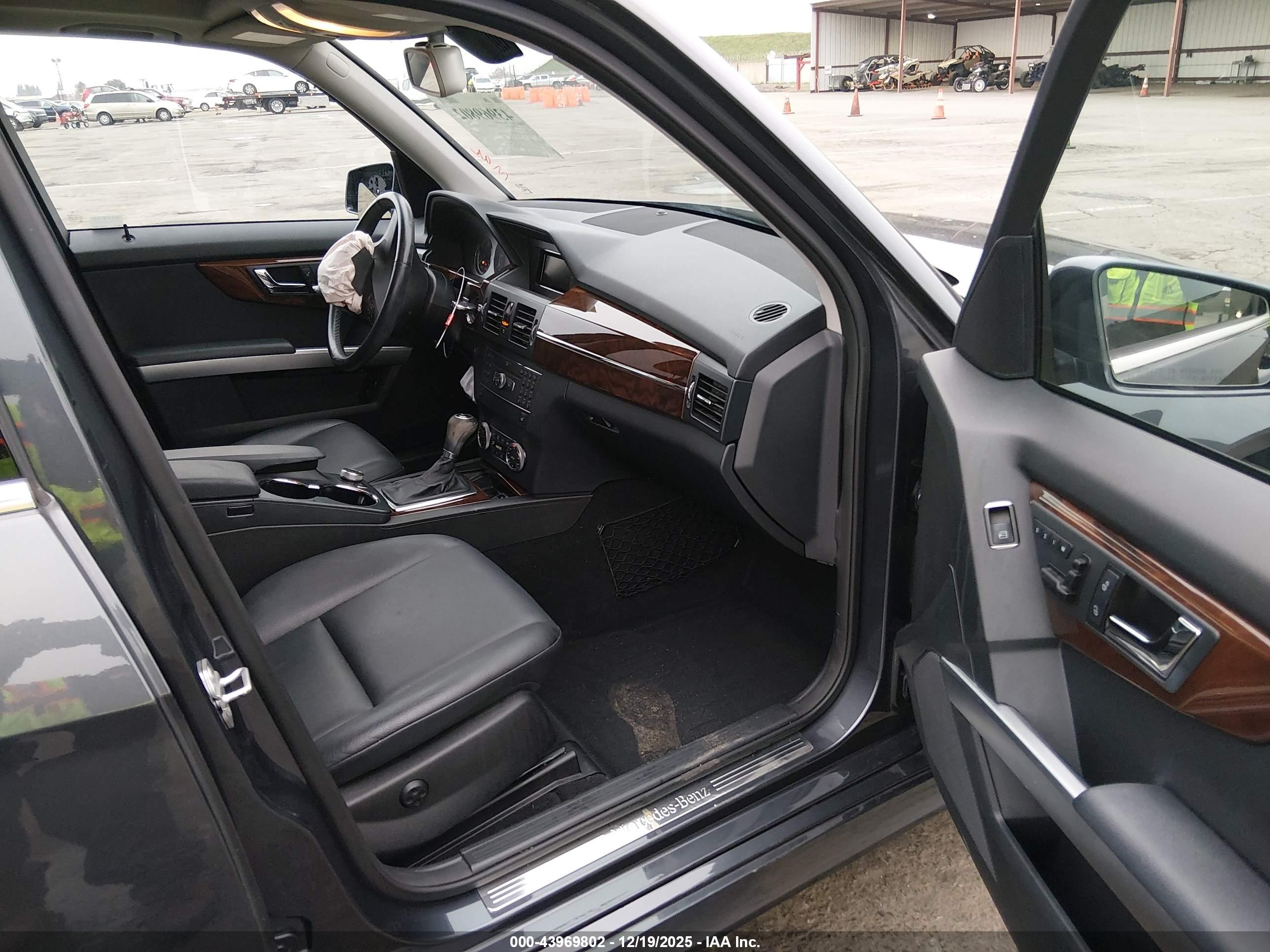 MERCEDES-BENZ GLK image 5