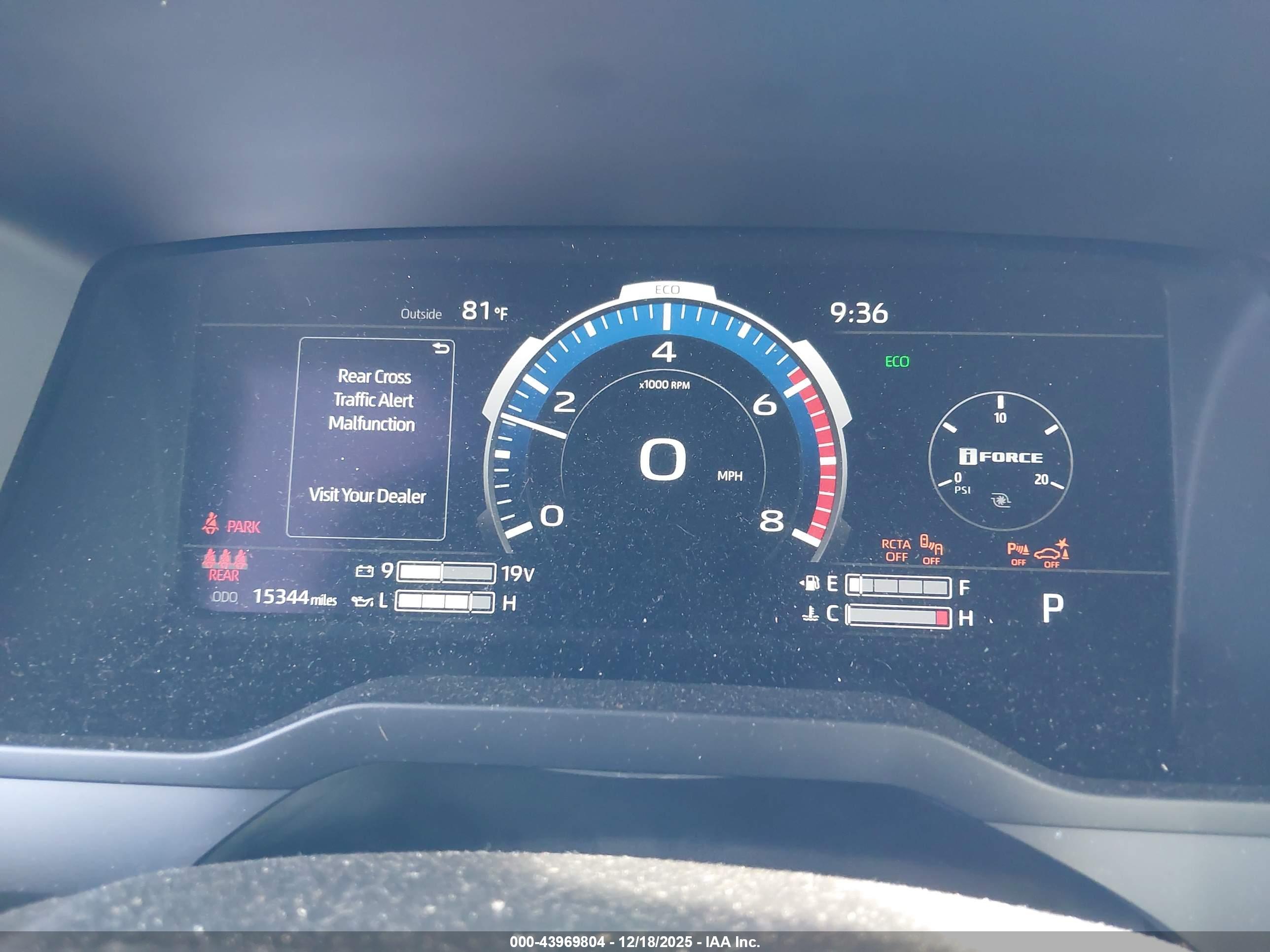 TOYOTA TUNDRA image 7