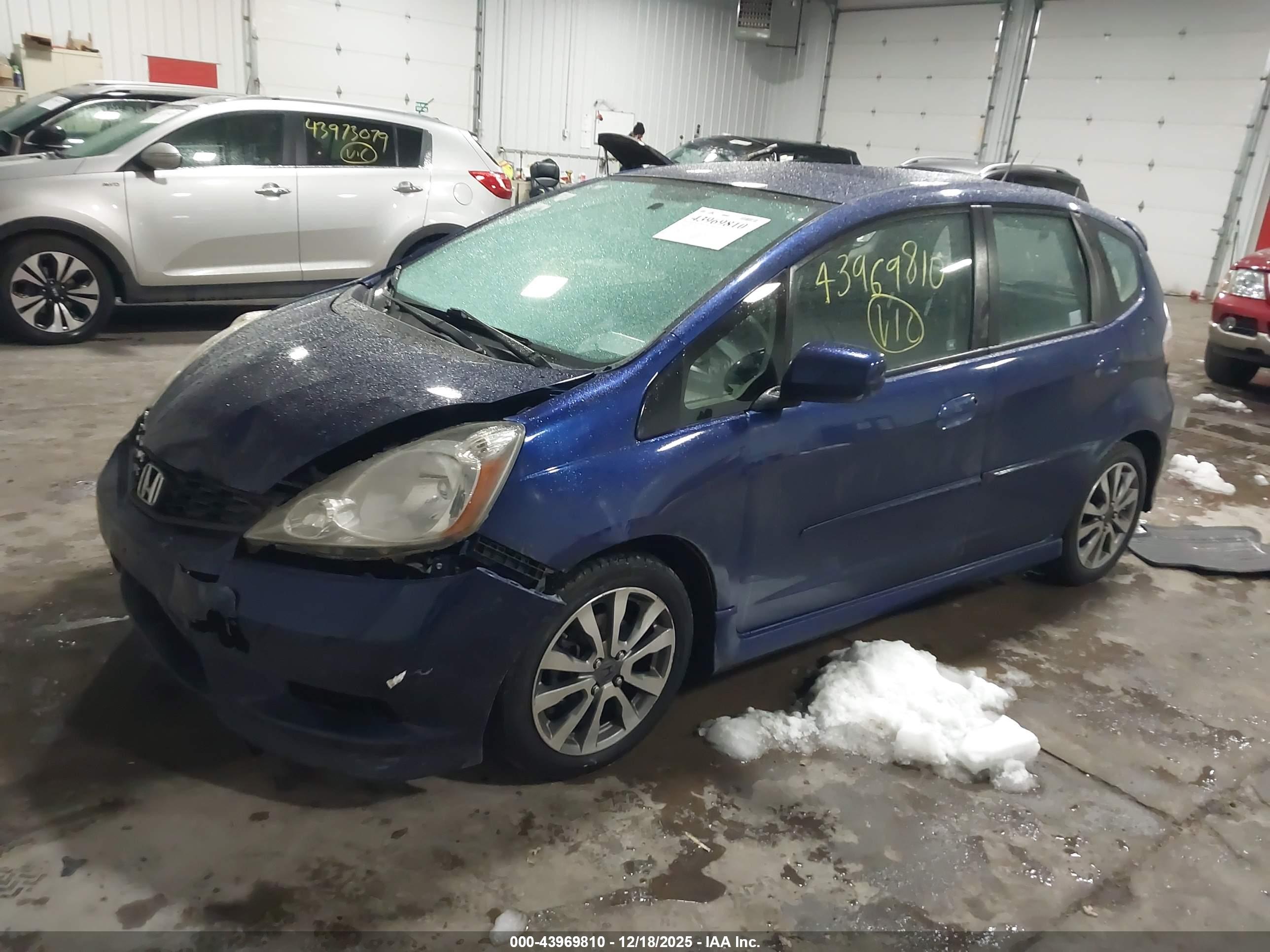 HONDA FIT image 2