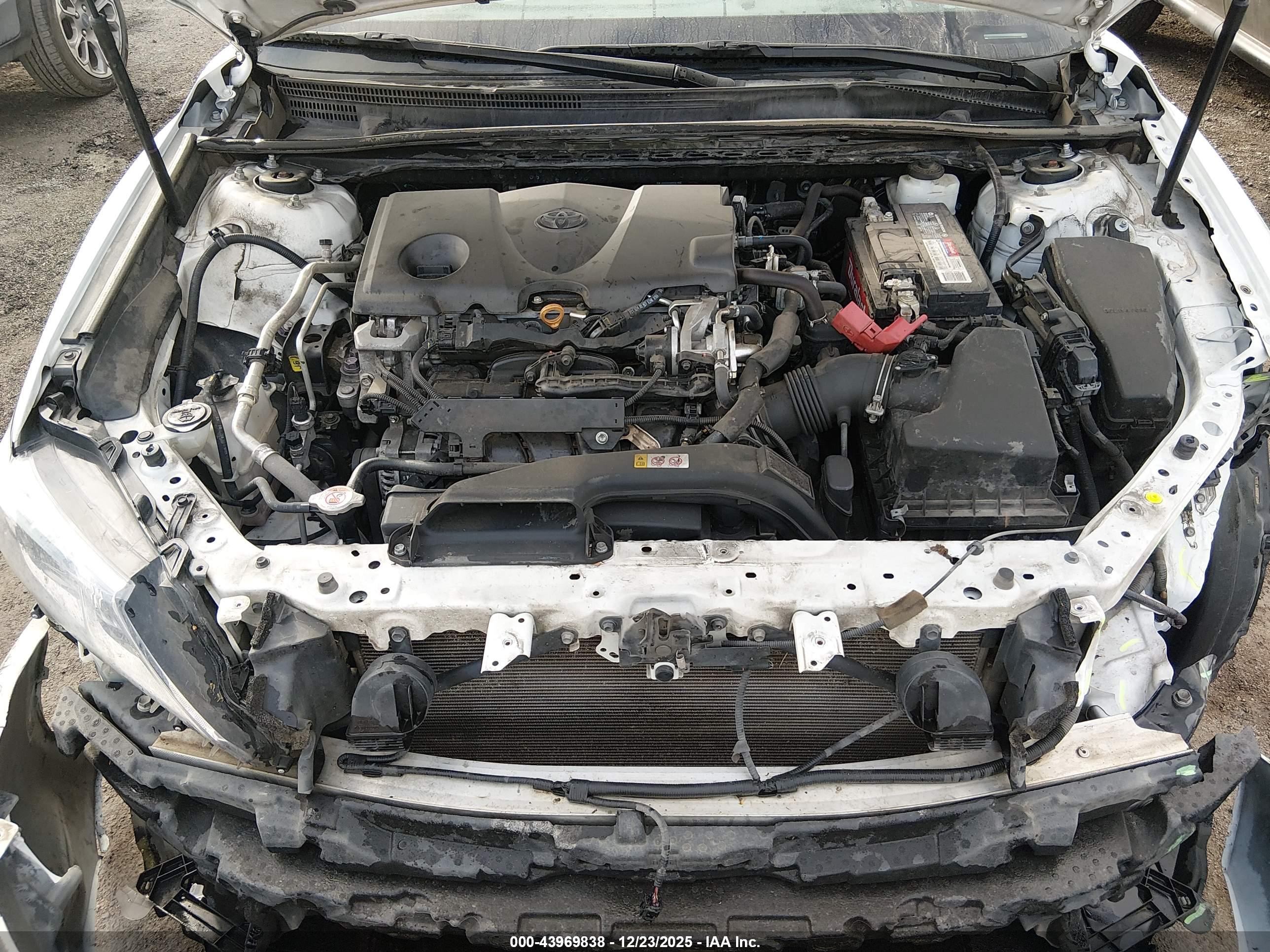 TOYOTA CAMRY image 10