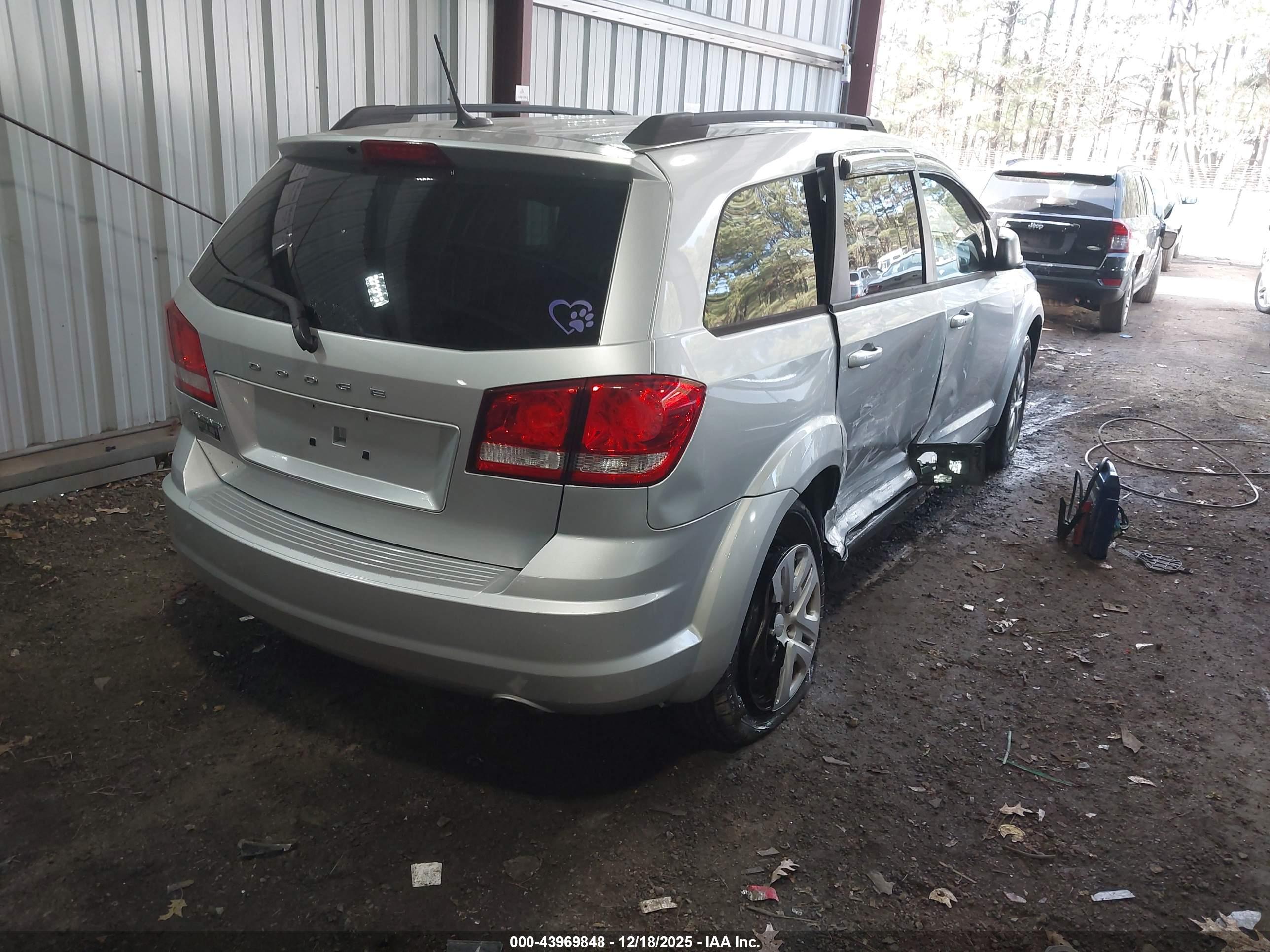 DODGE JOURNEY image 4