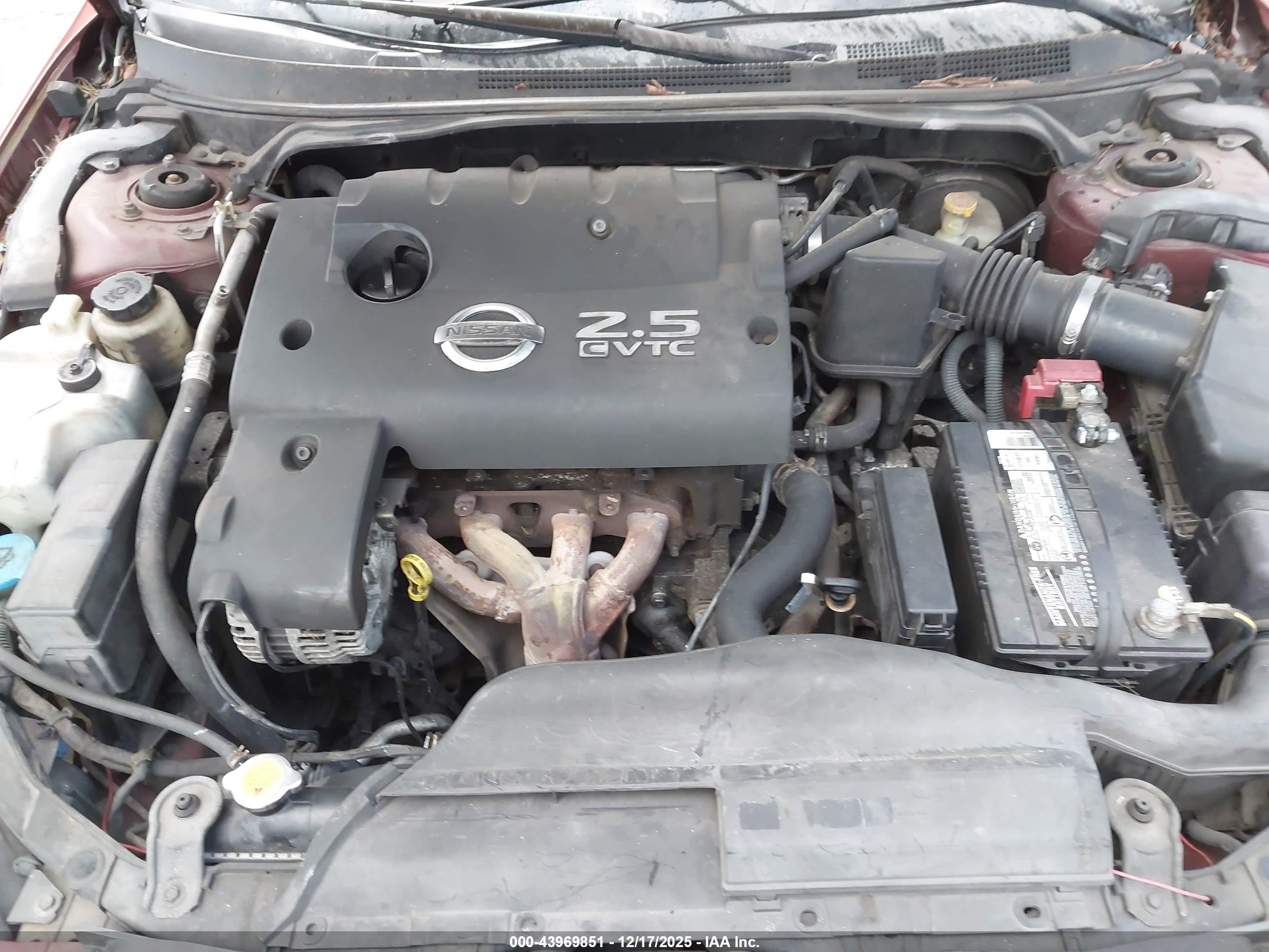 NISSAN ALTIMA image 10