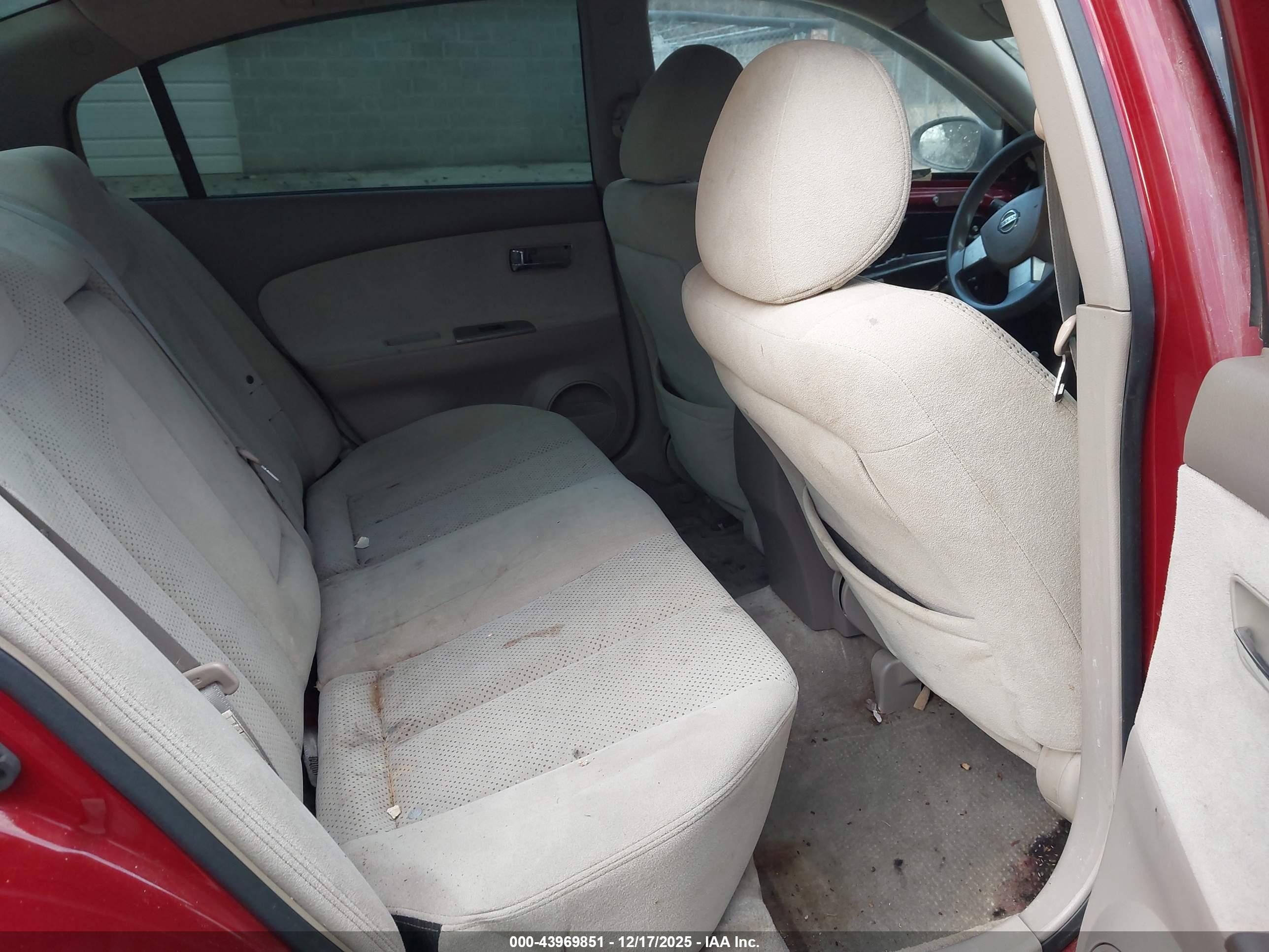 NISSAN ALTIMA image 8
