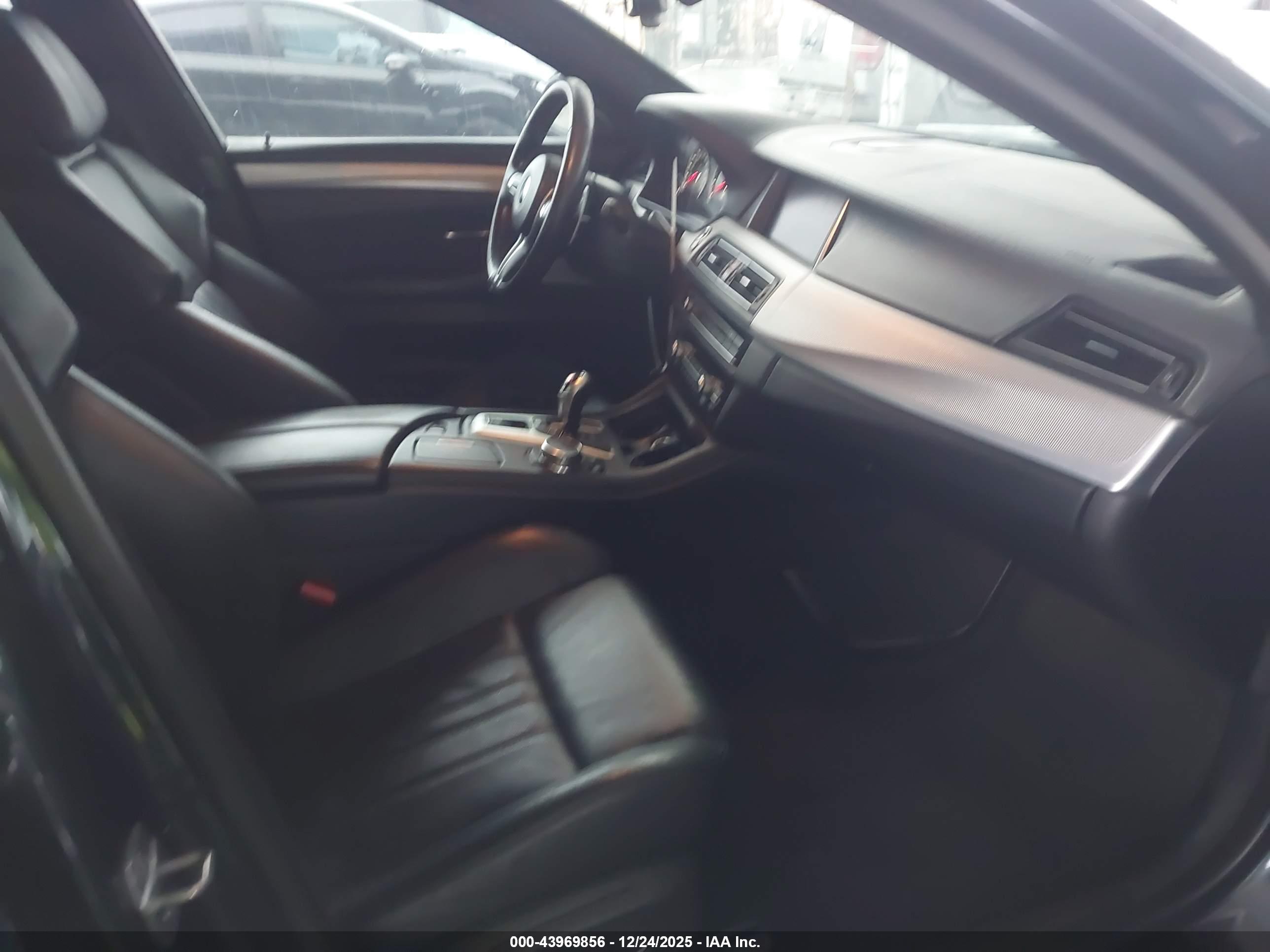 BMW M5 image 5