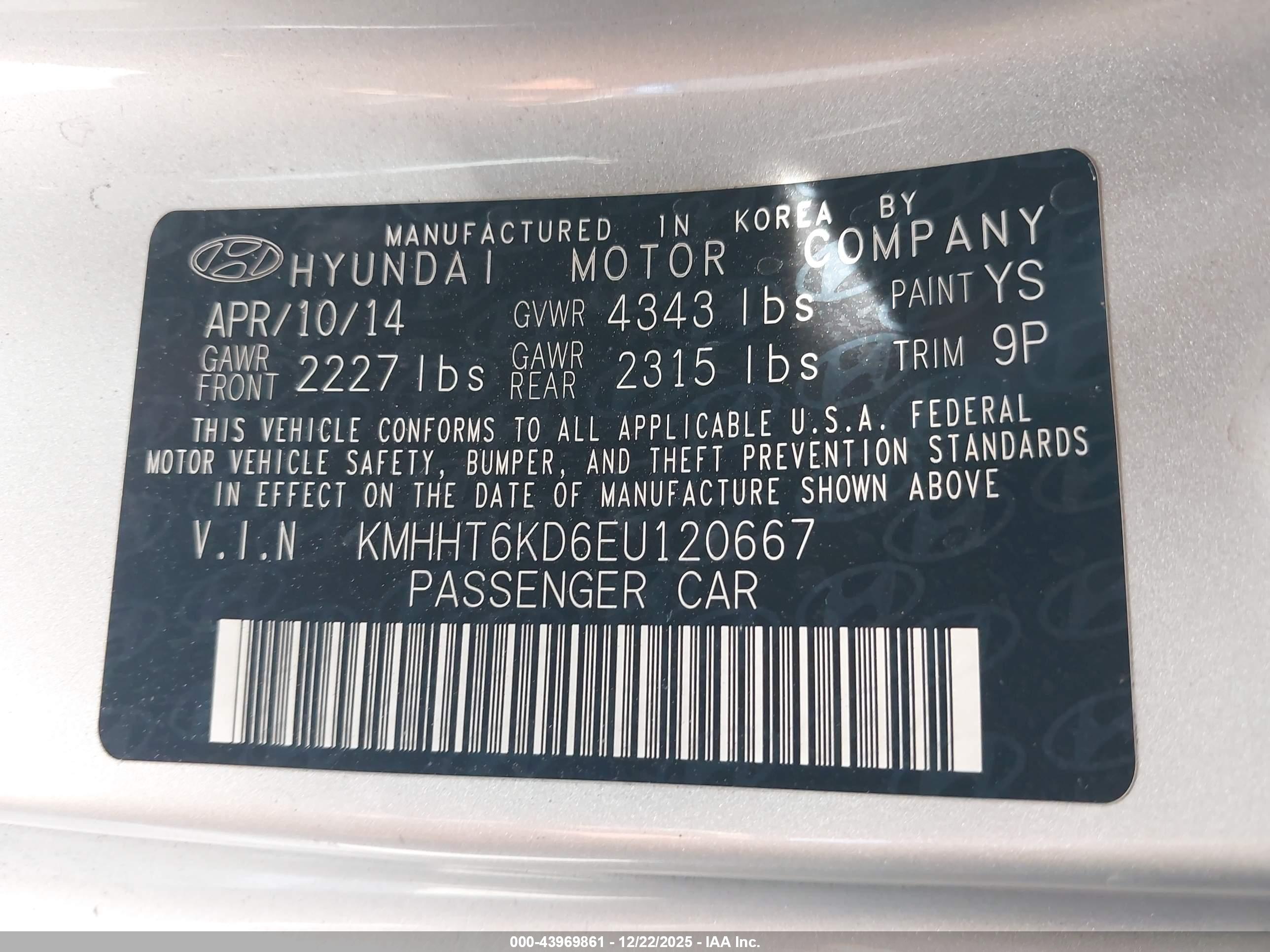 HYUNDAI GENESIS image 9