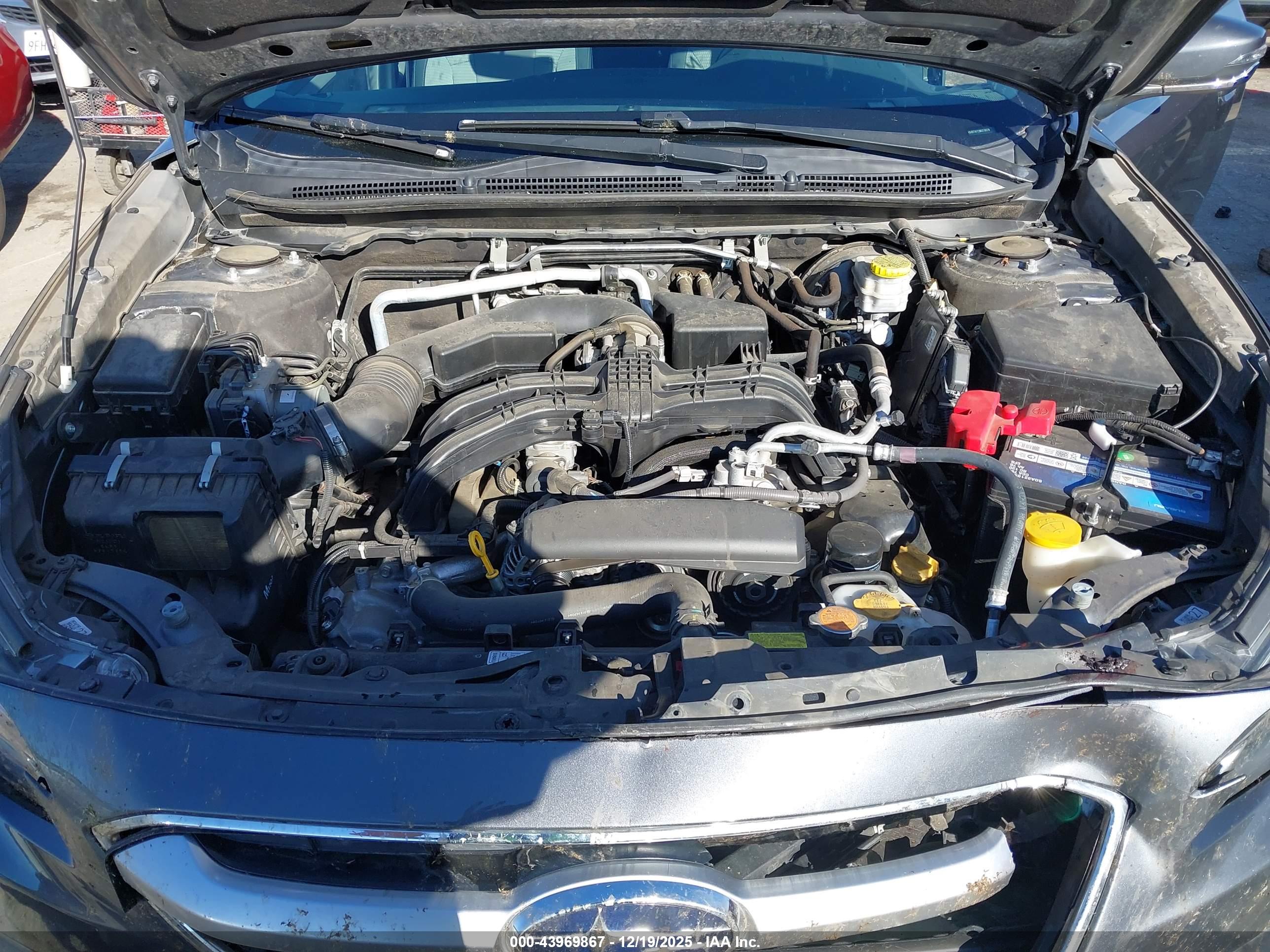 SUBARU OUTBACK image 10