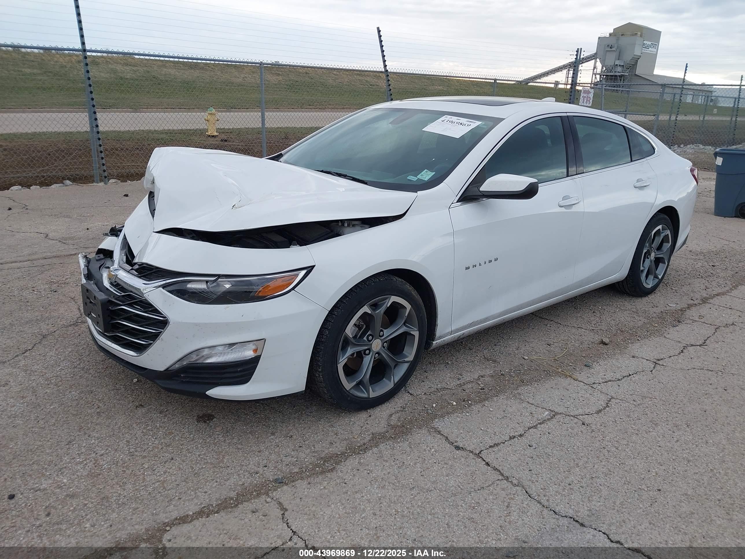 CHEVROLET MALIBU image 2