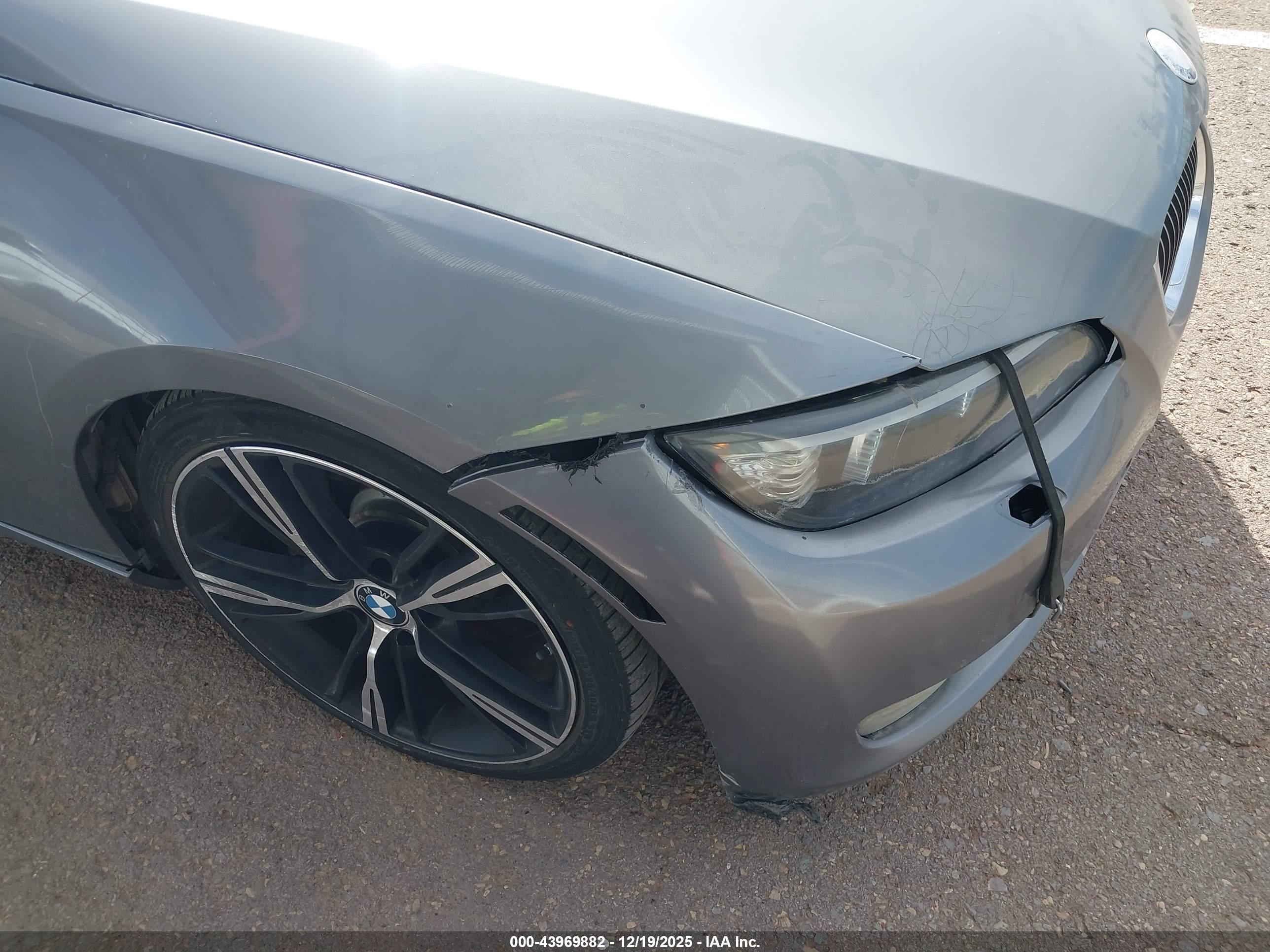 BMW 335I image 6