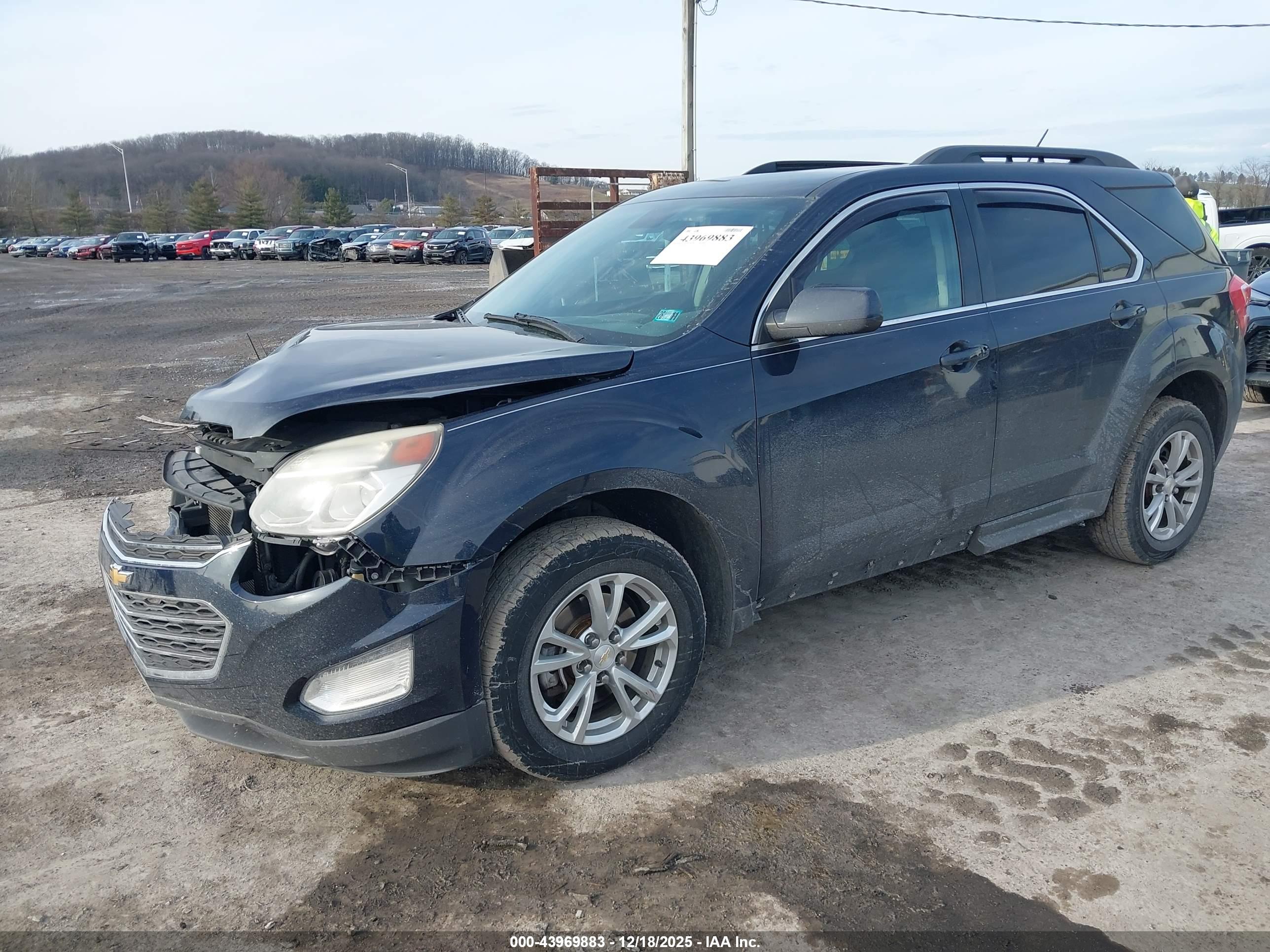 CHEVROLET EQUINOX image 2