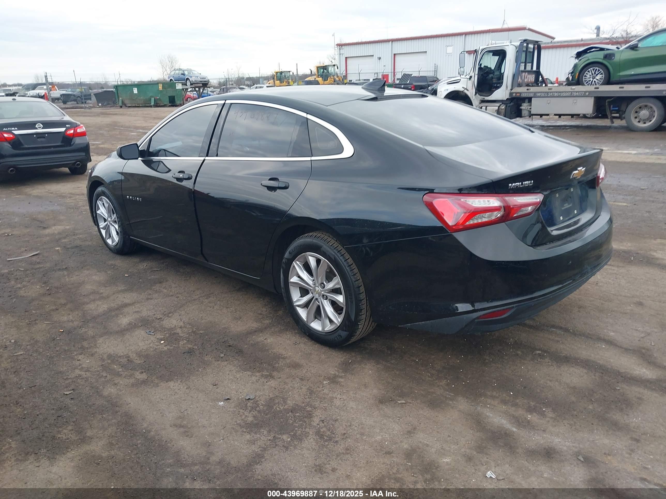 CHEVROLET MALIBU image 3