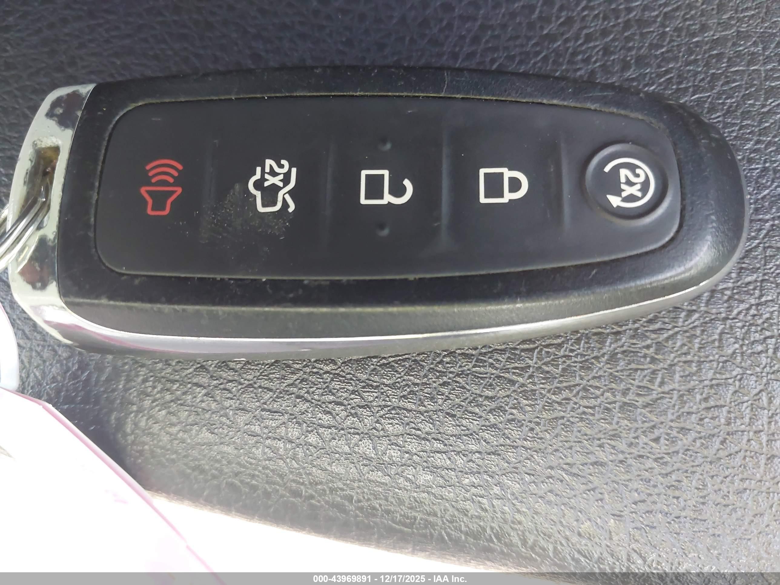 FORD FLEX image 11