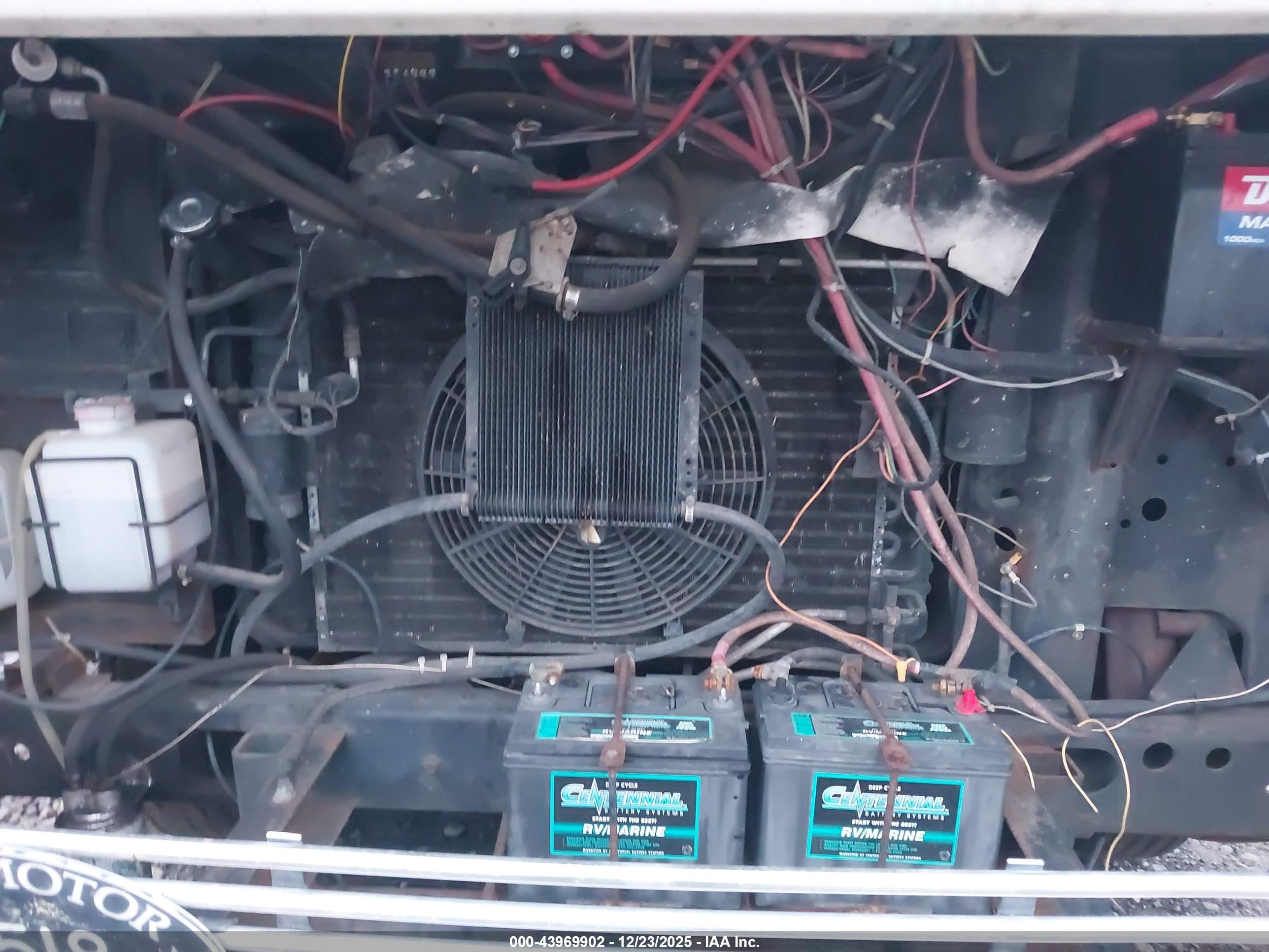 CHEVROLET P30 image 10