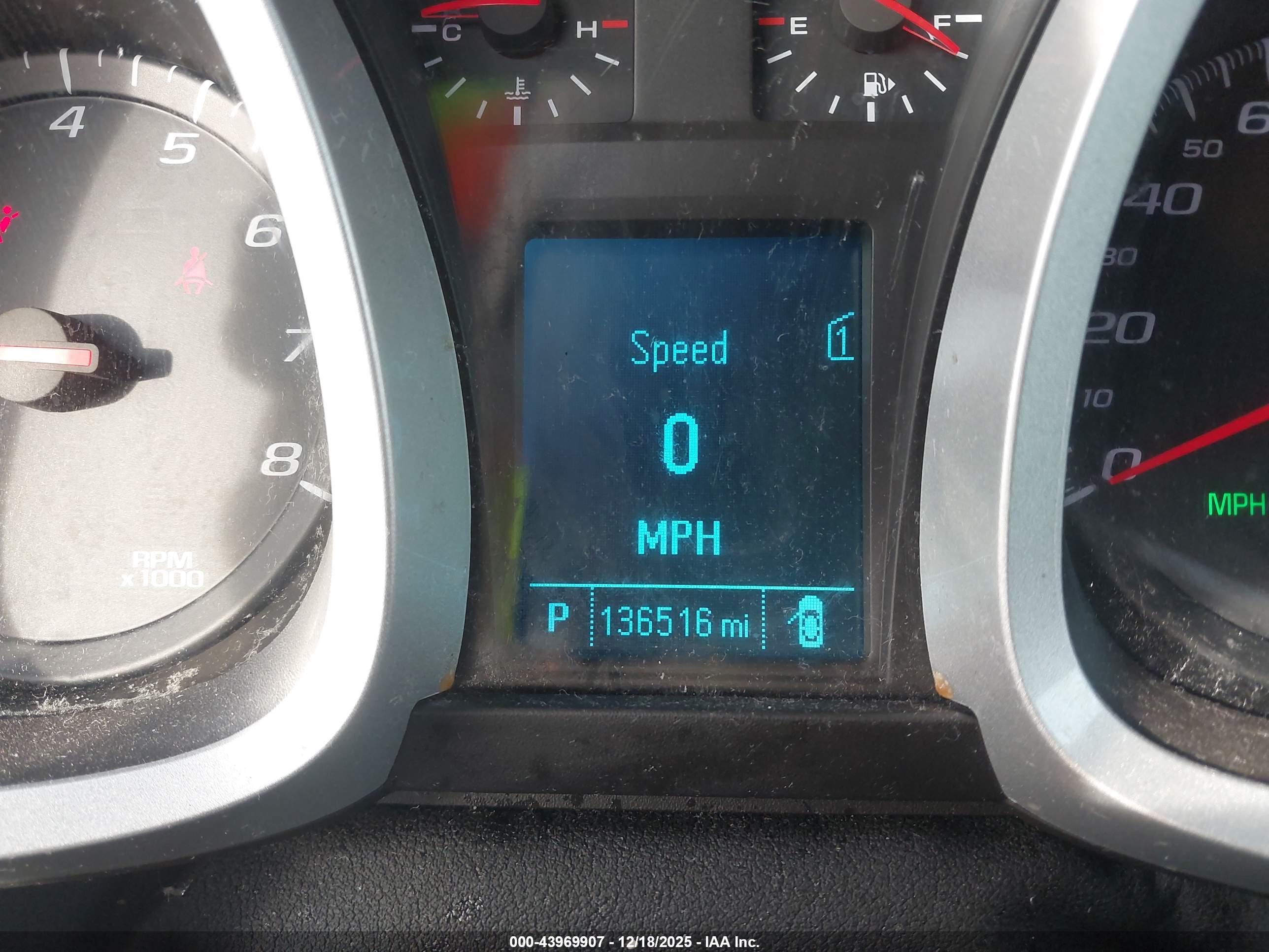 CHEVROLET EQUINOX image 7