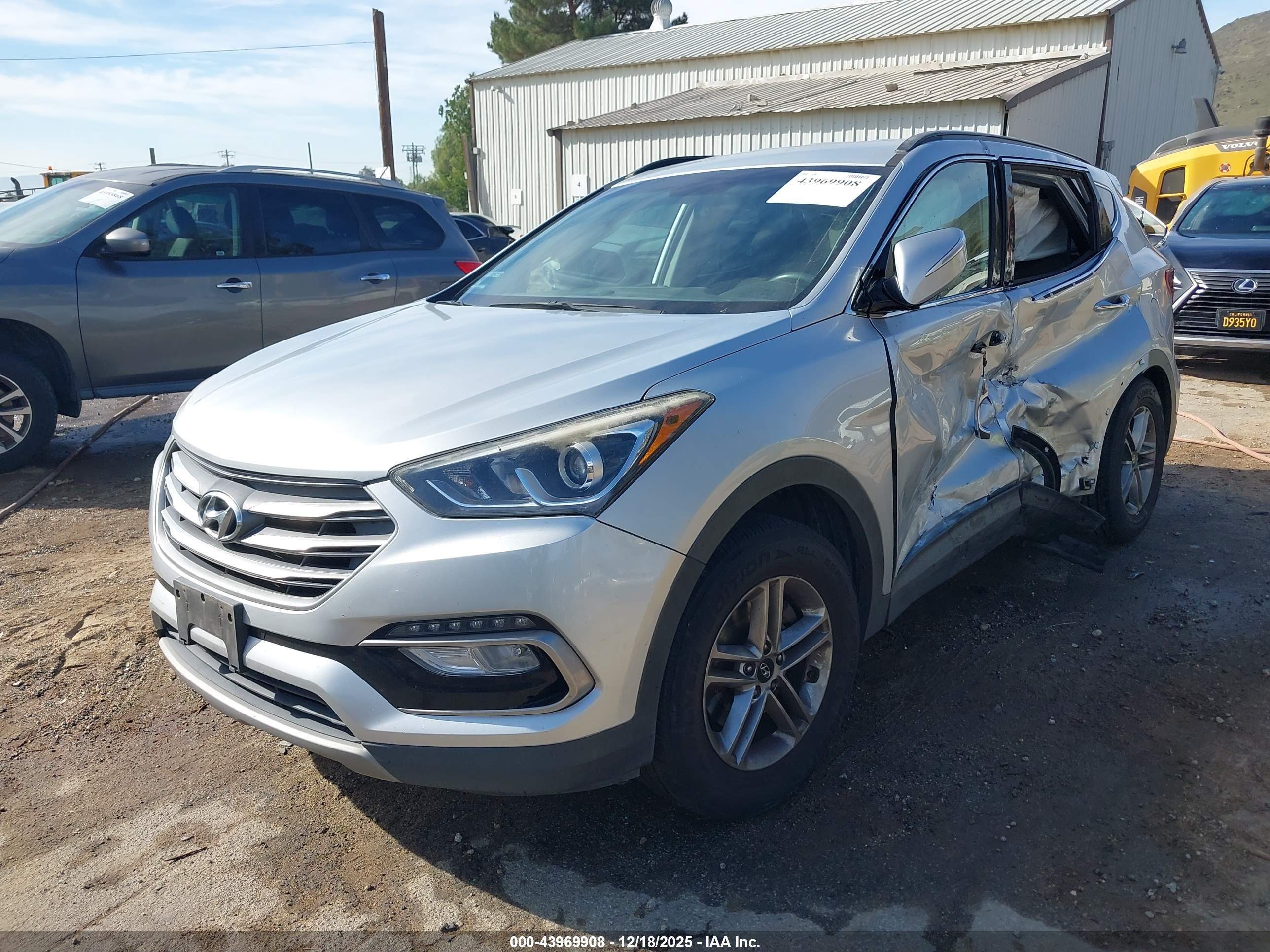HYUNDAI SANTA image 2