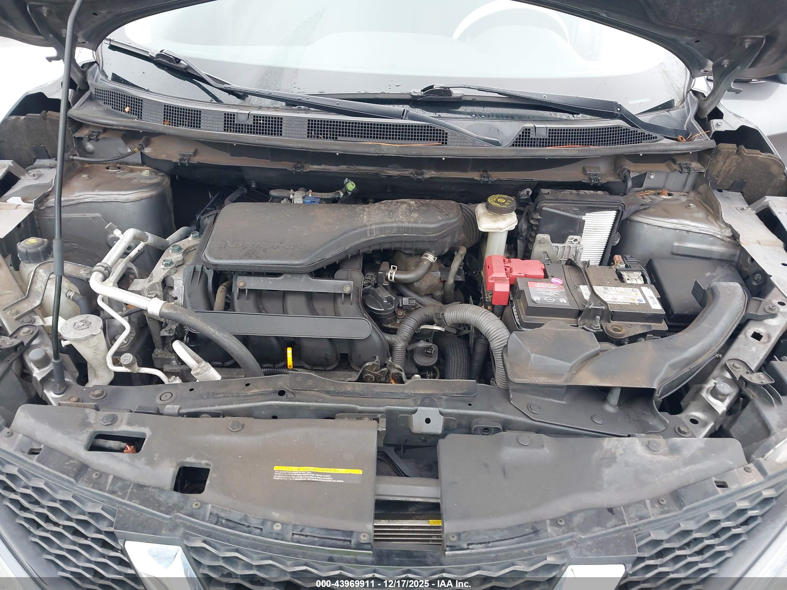 NISSAN ROGUE image 10