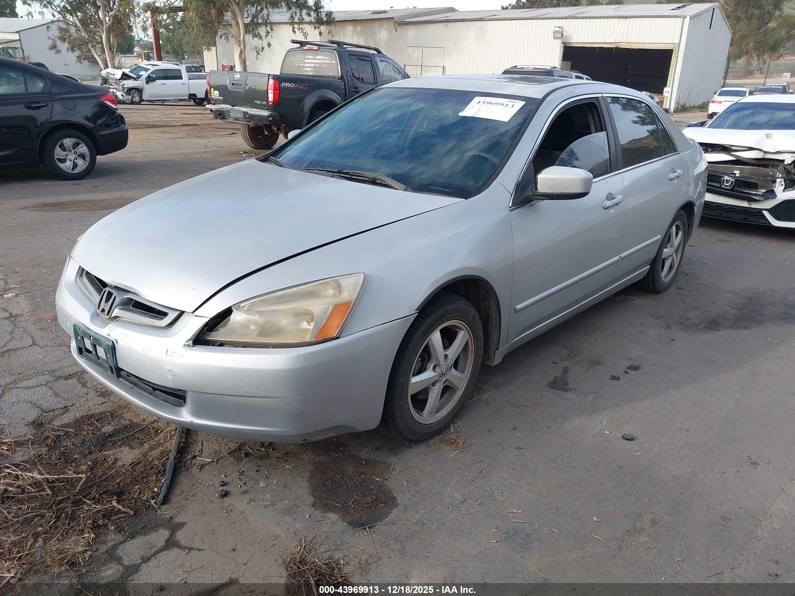 HONDA ACCORD image 2