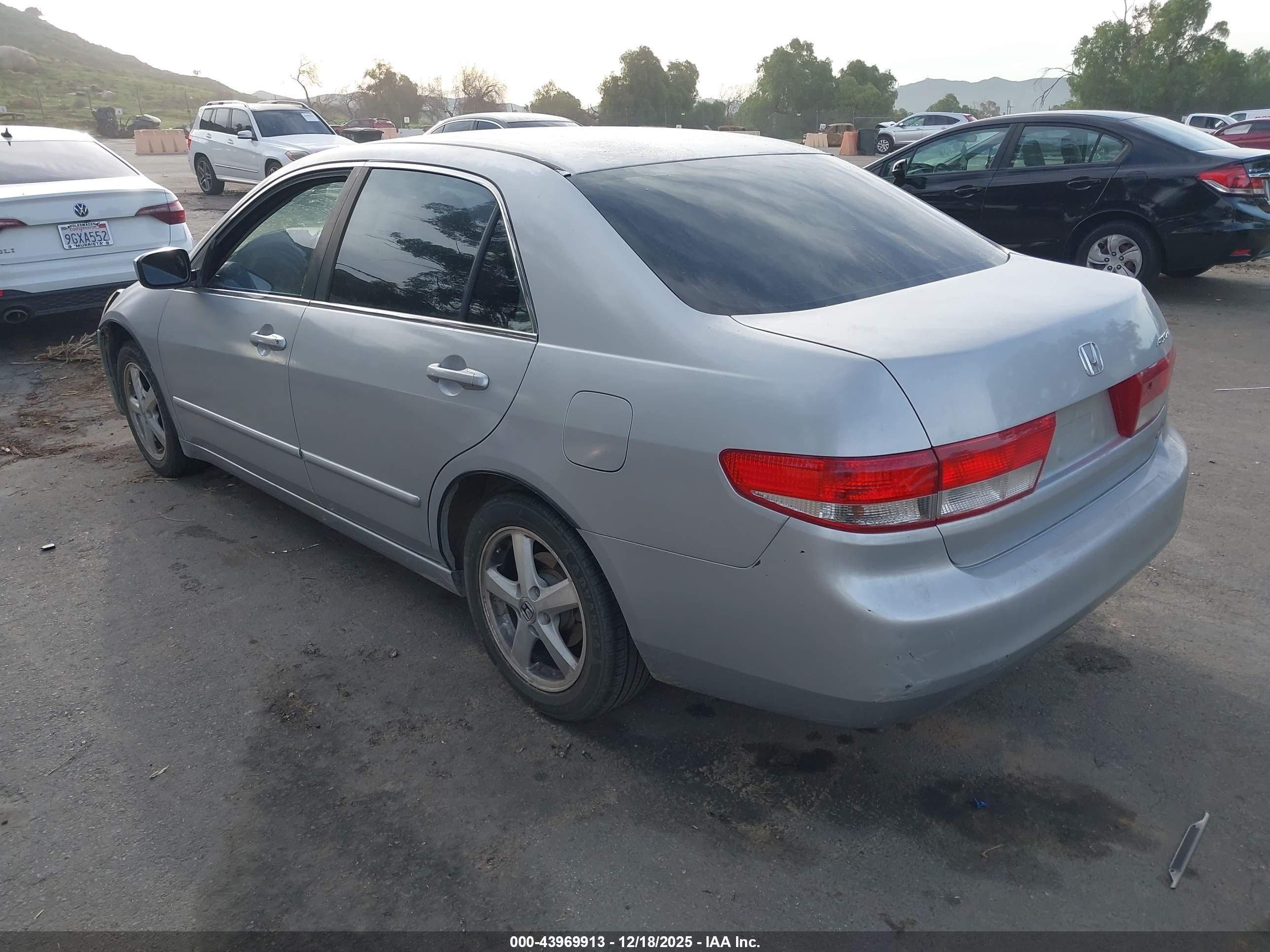 HONDA ACCORD image 3