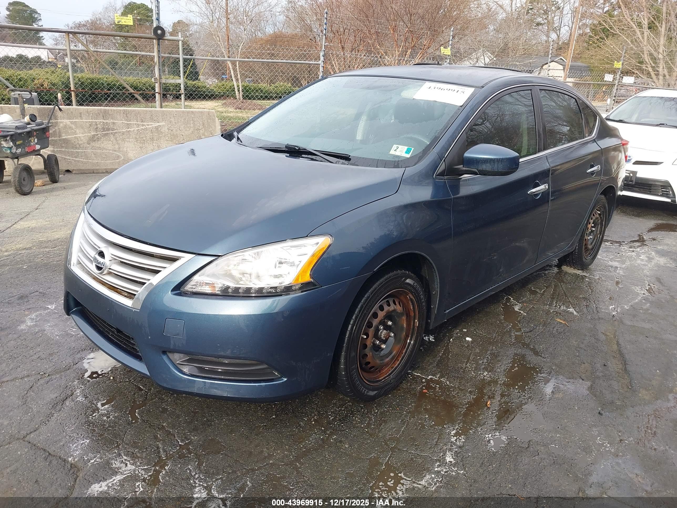 NISSAN SENTRA image 2
