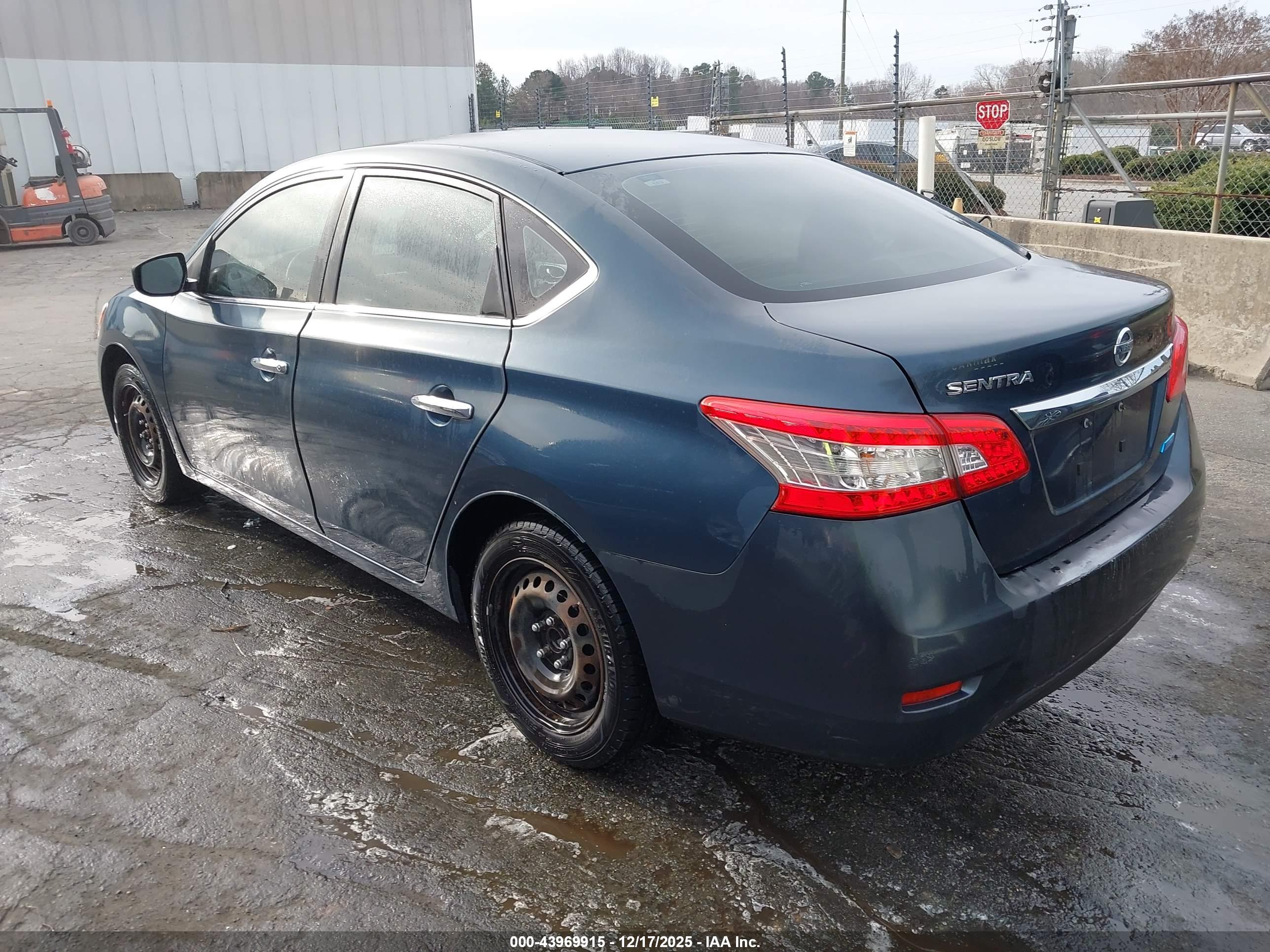NISSAN SENTRA image 3