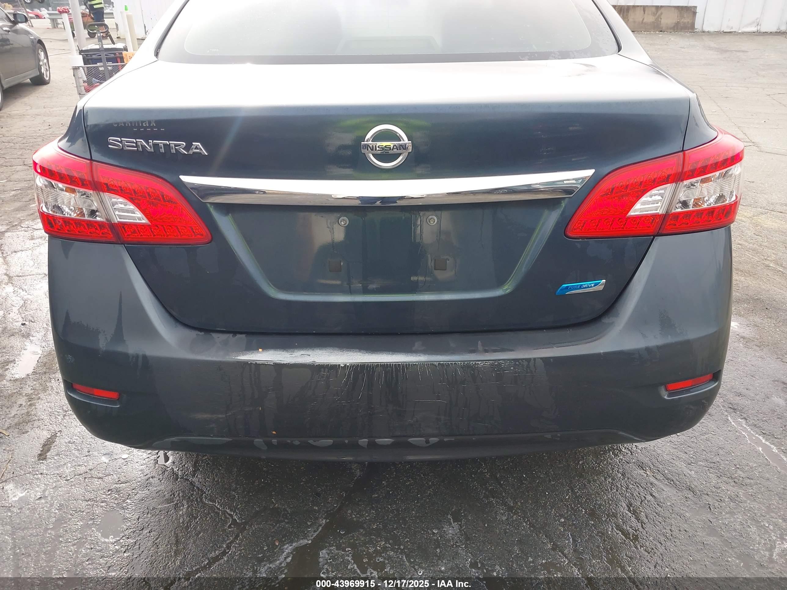 NISSAN SENTRA image 6