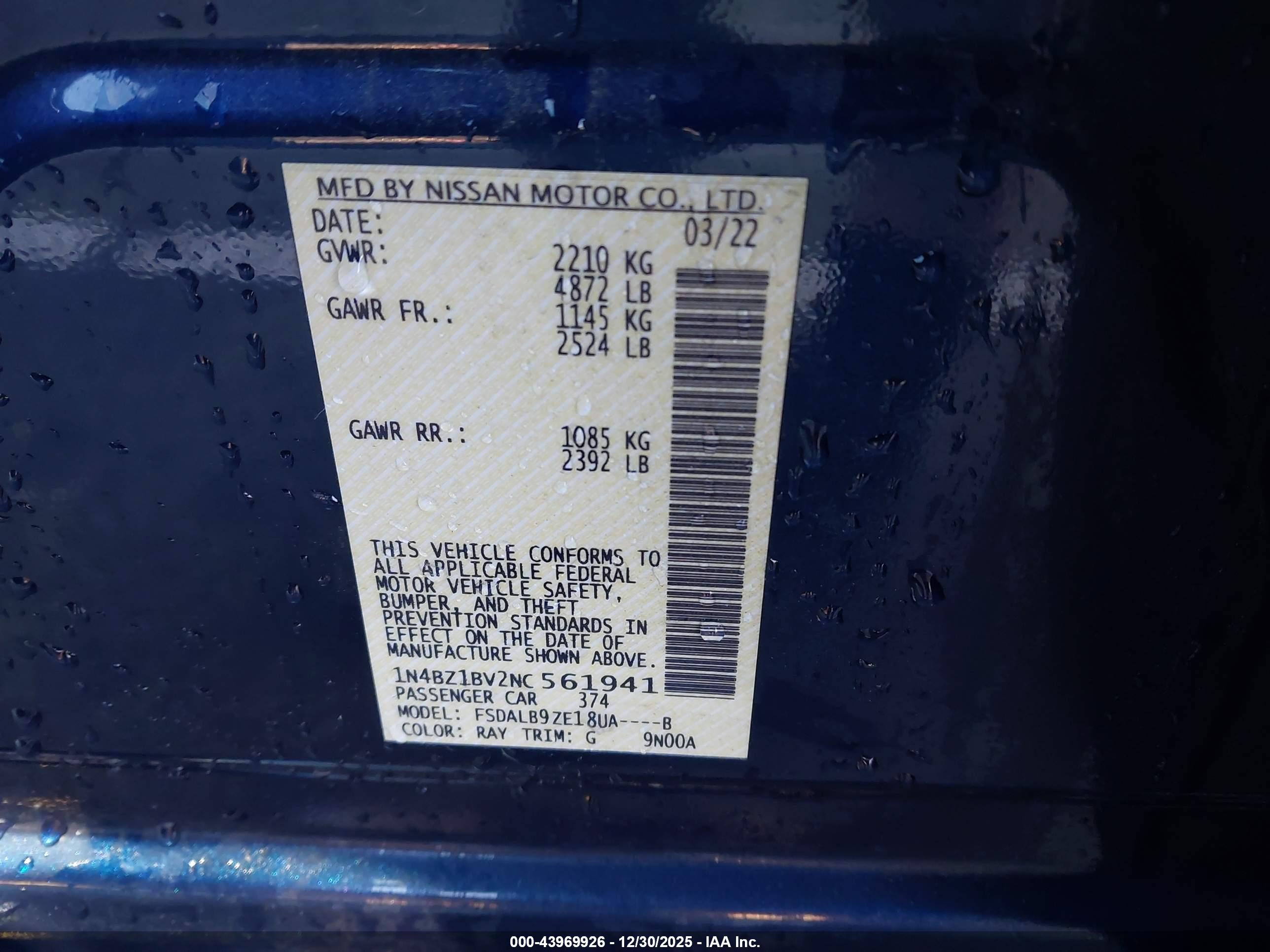 NISSAN LEAF image 9