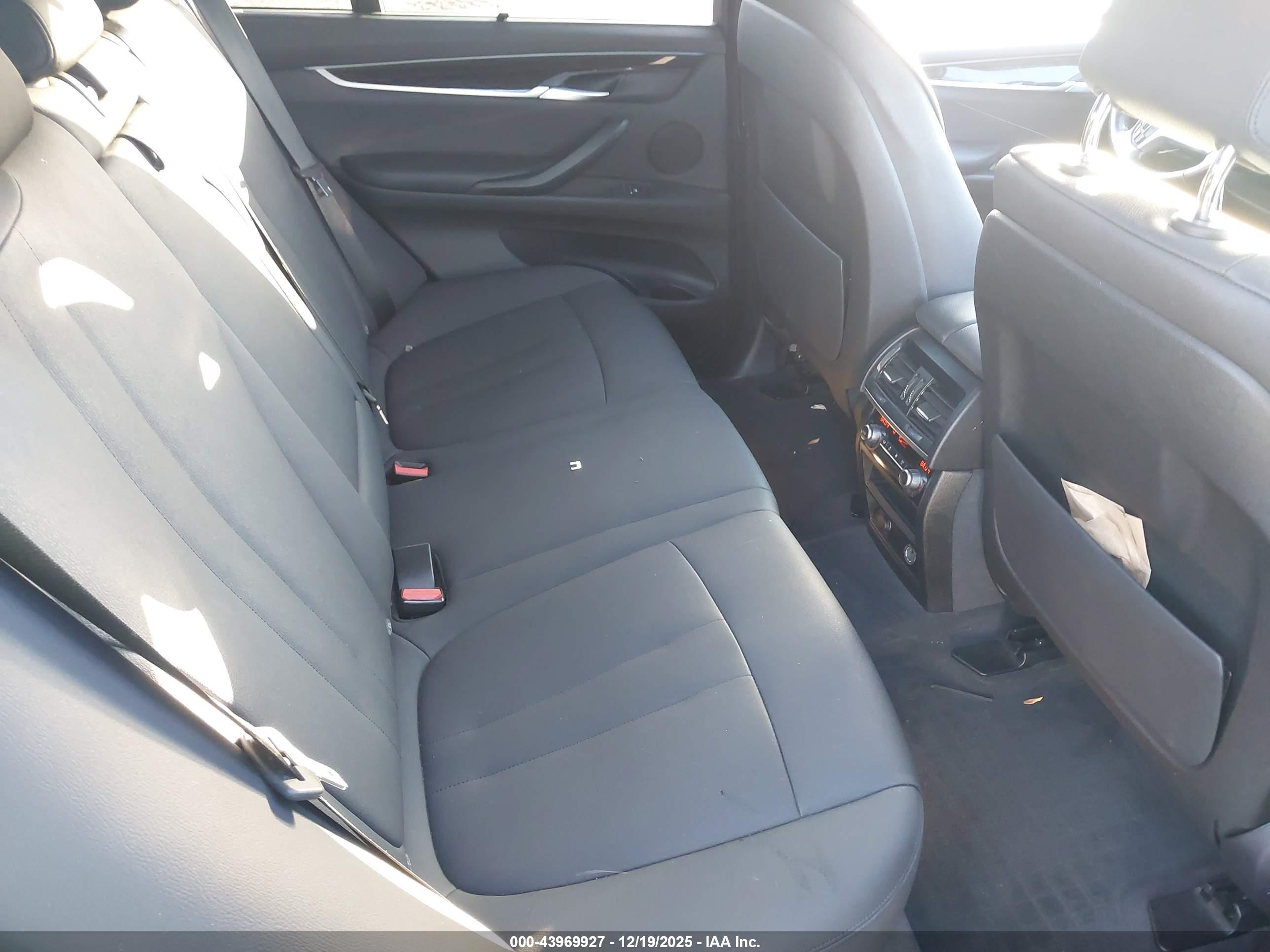 BMW X5 image 8