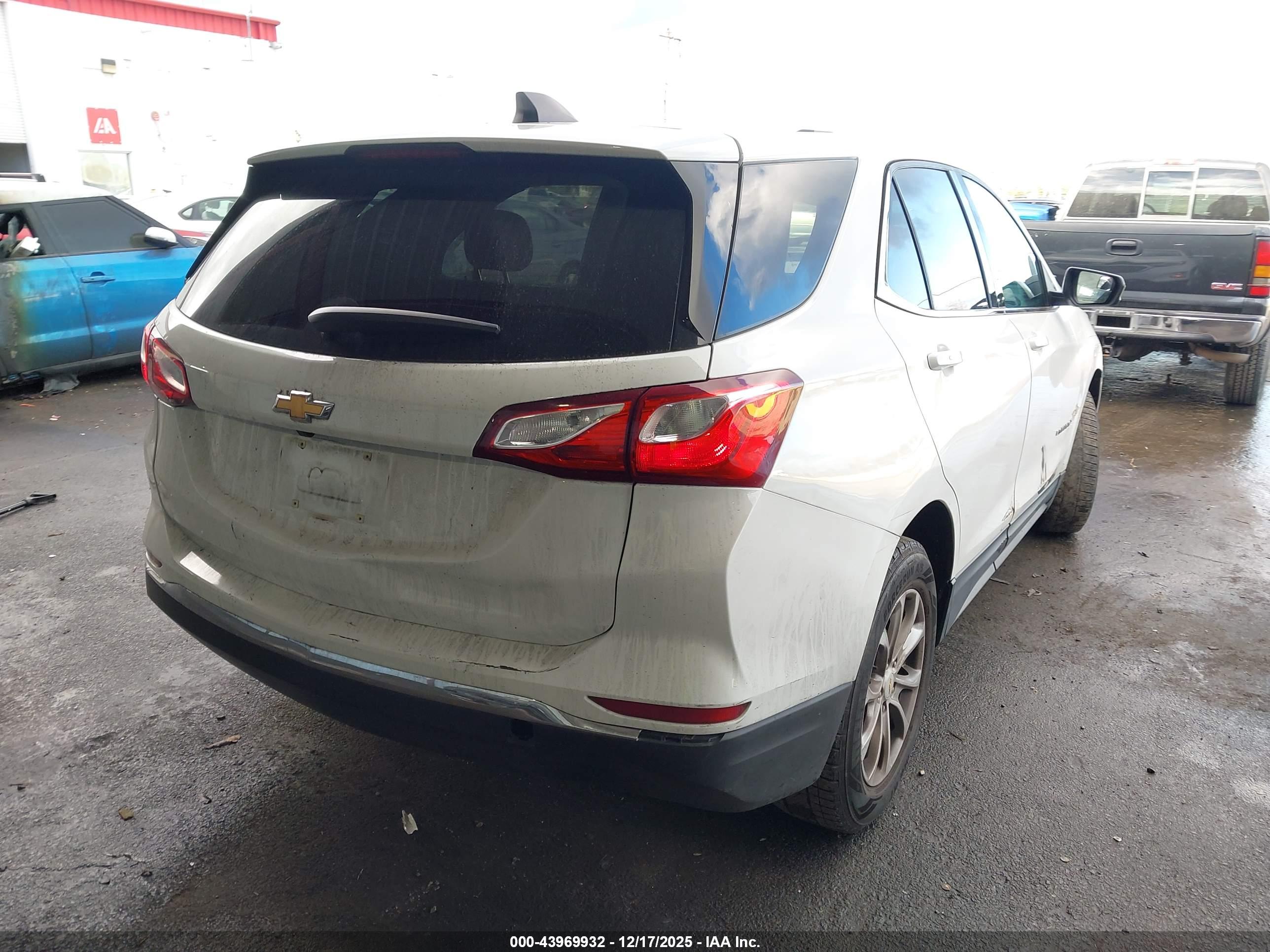CHEVROLET EQUINOX image 4
