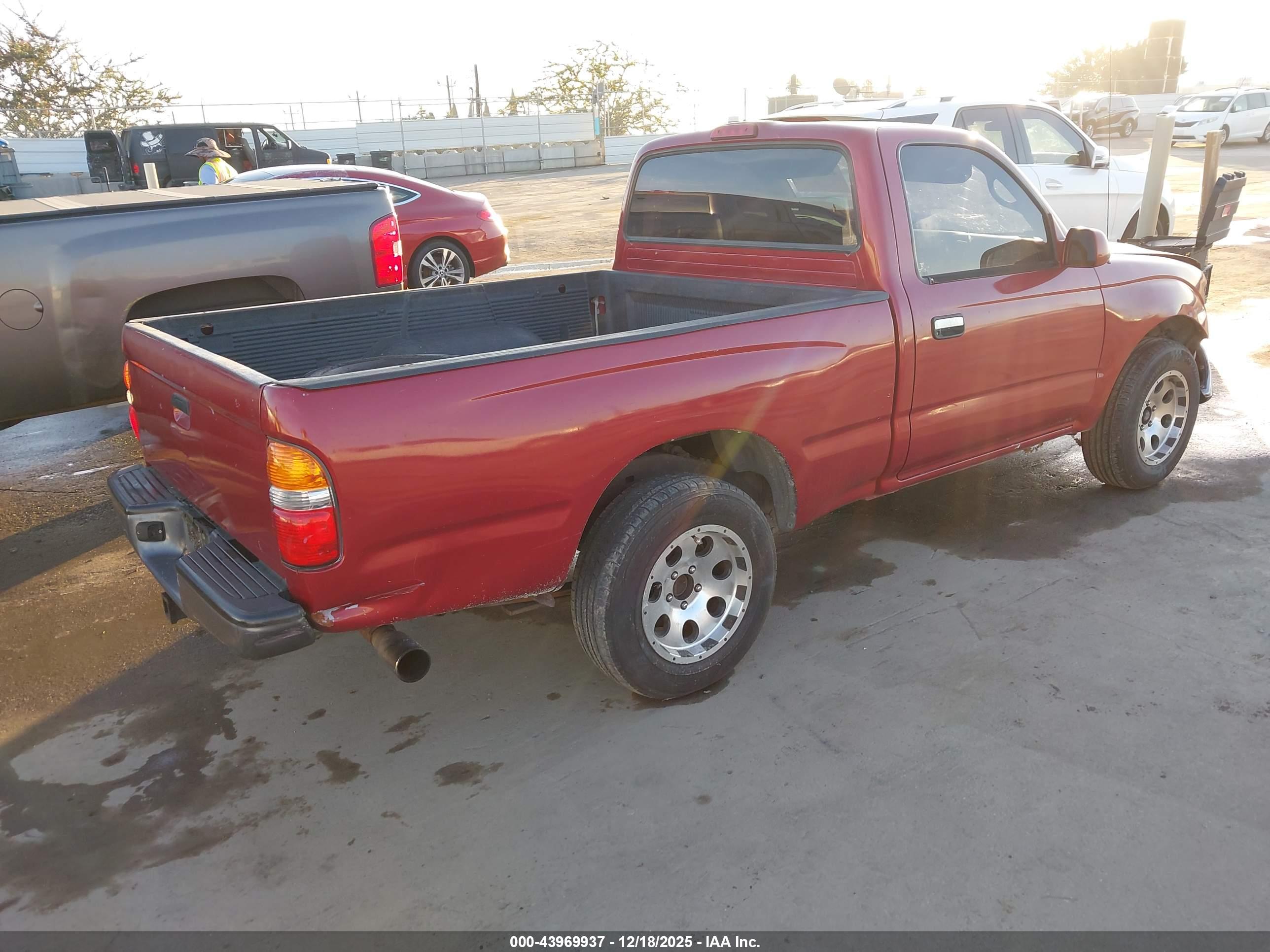 TOYOTA TACOMA image 4