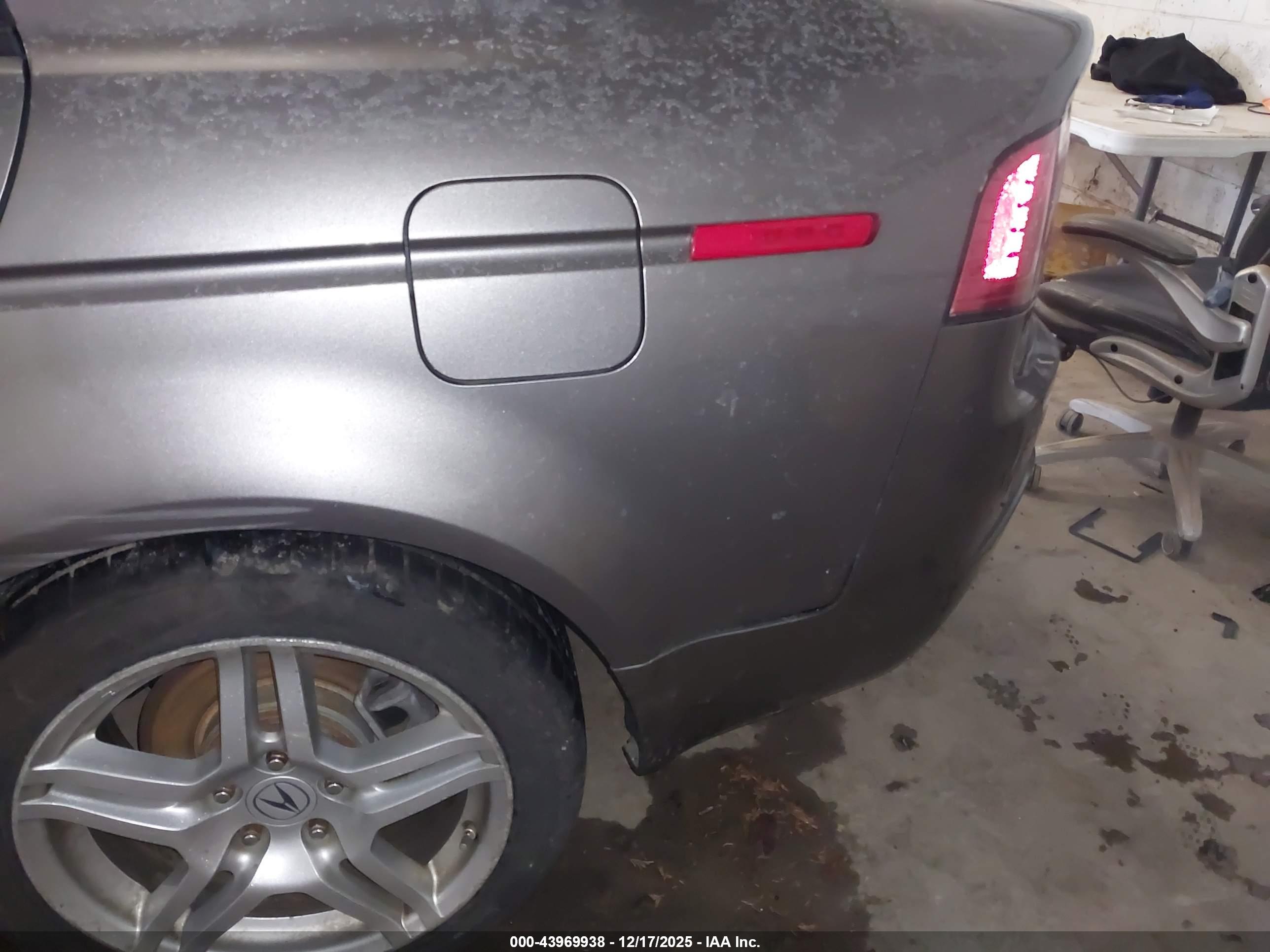 ACURA TL image 6