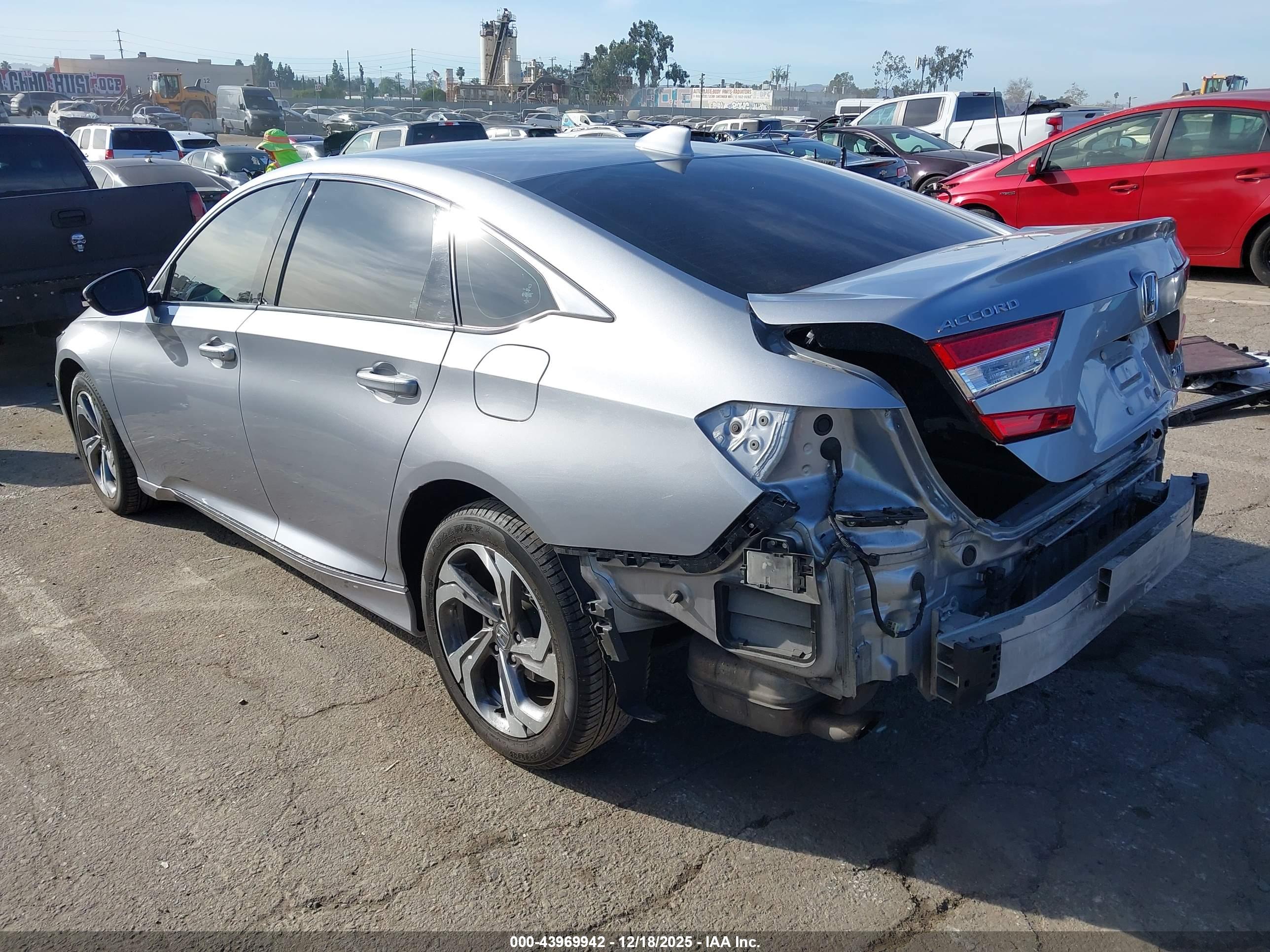 HONDA ACCORD image 3