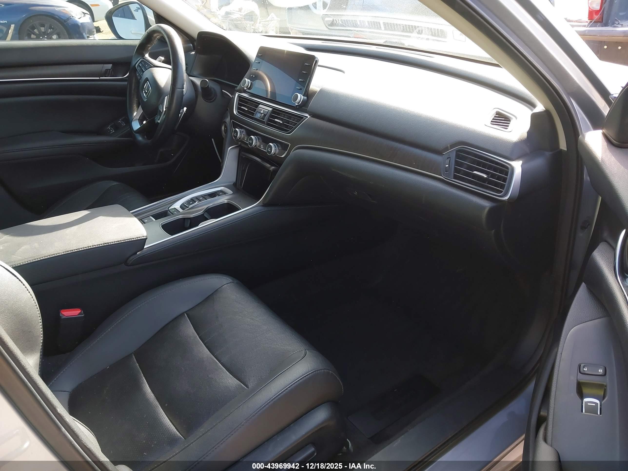 HONDA ACCORD image 5