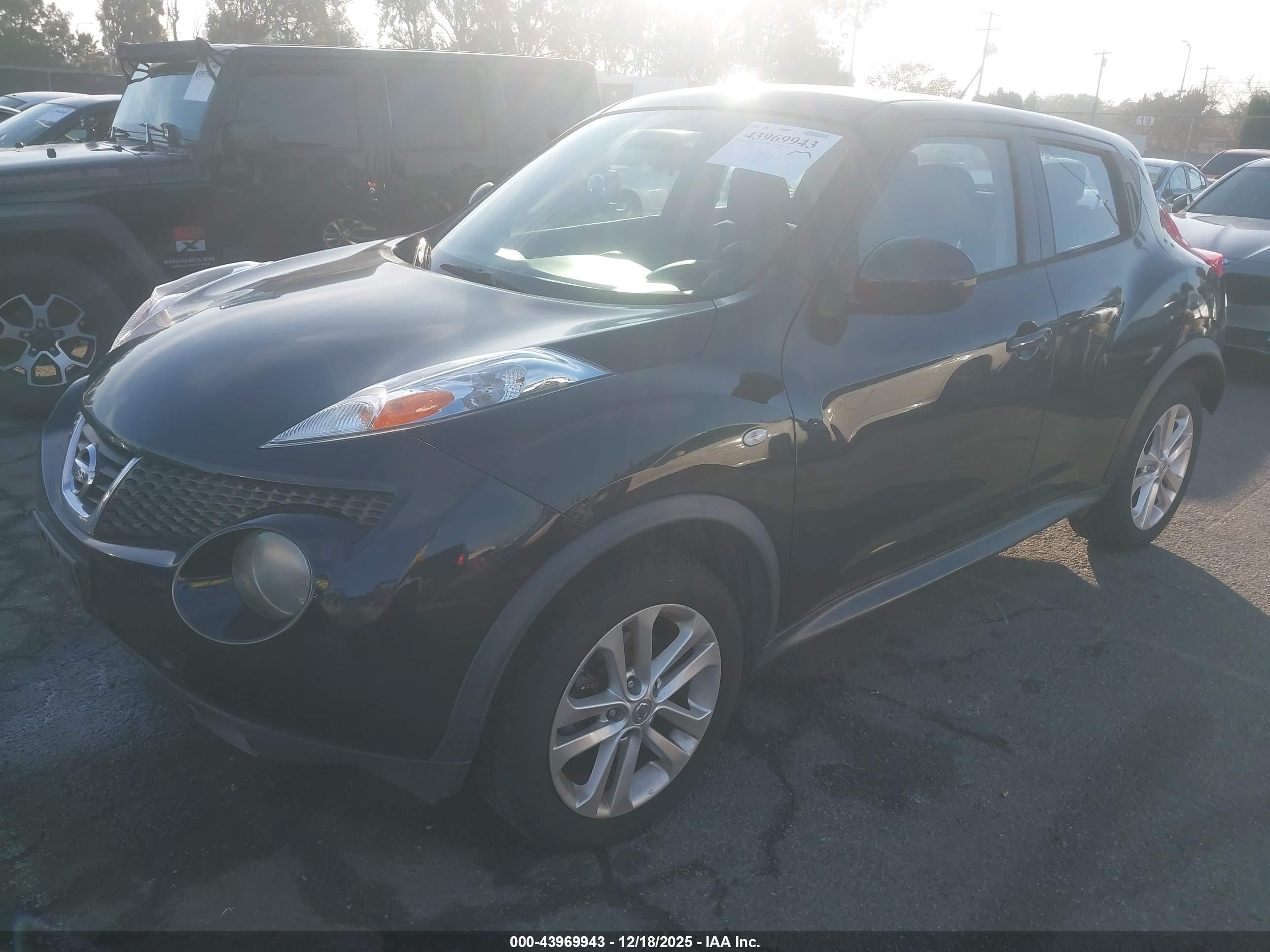 NISSAN JUKE image 2